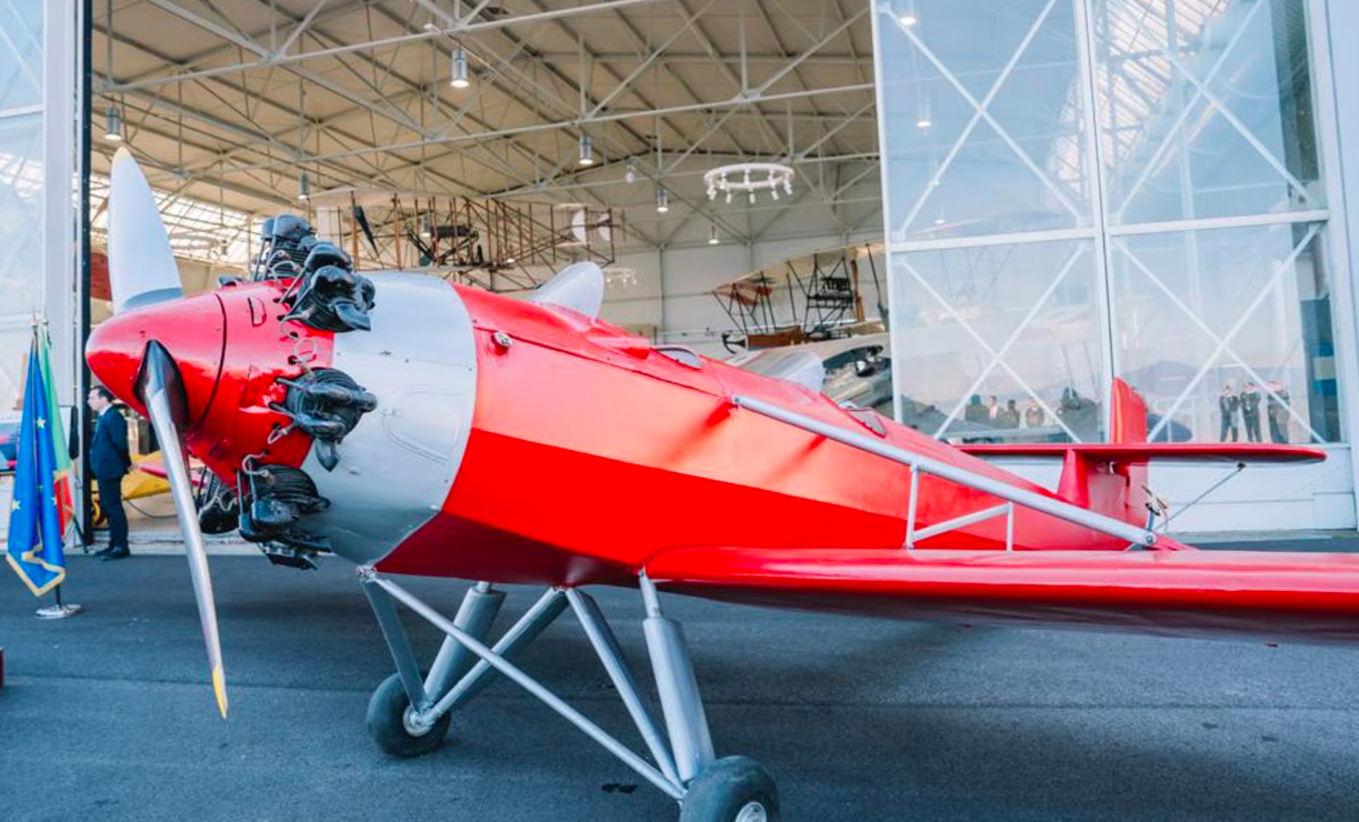 Itália devolve o primeiro avião da Etiópia, roubado por Mussolini na década de 1930
