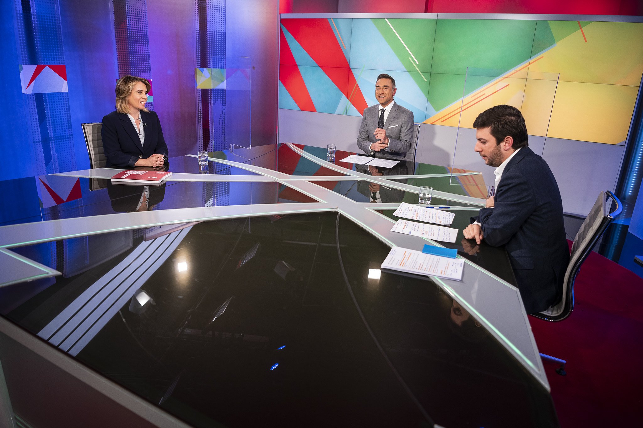 Privatizações, impostos e SNS marca debate sem convergências entre BE e CDS-PP