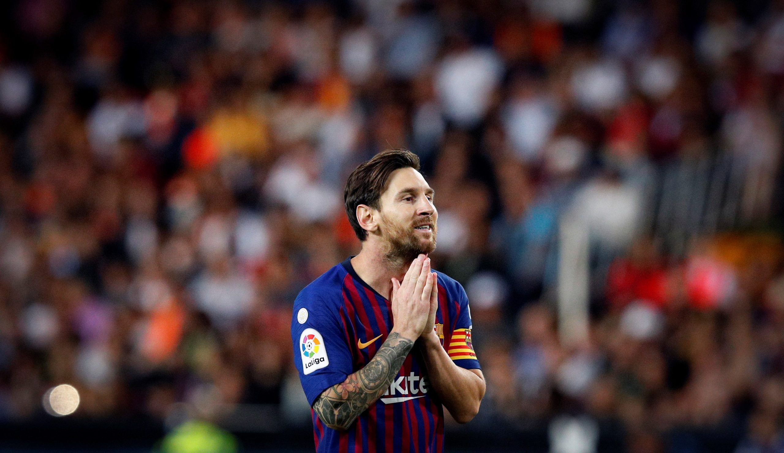 FC Barcelona empata em Valência 1-1 e Sevilha é líder isolado
