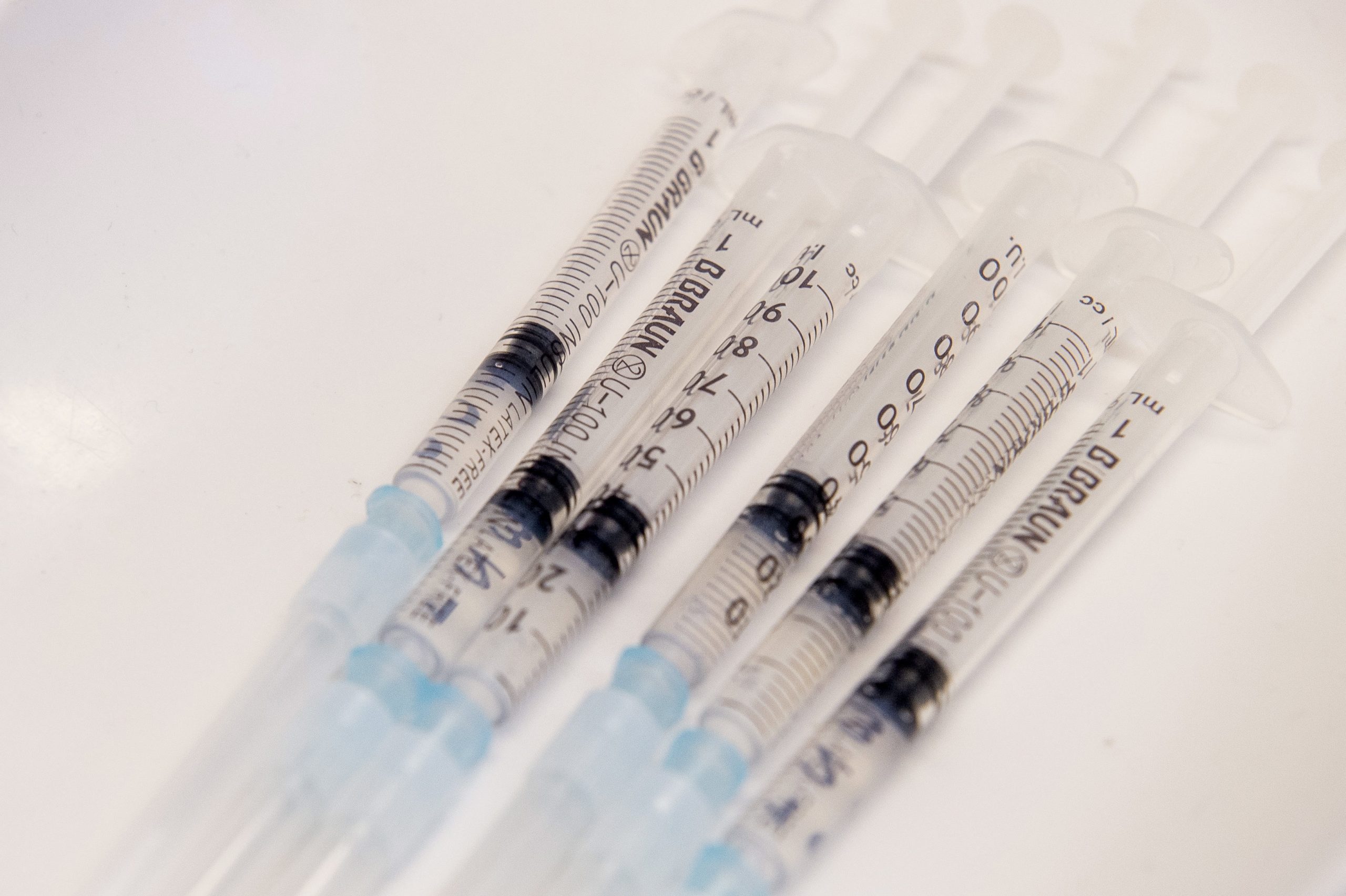 Covid-19: Número de vacinados já ultrapassou o total de infetados no mundo inteiro