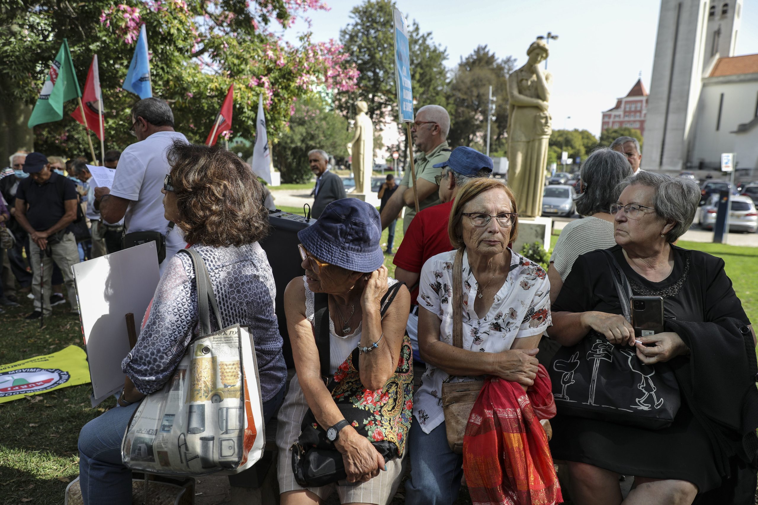 Pensionistas manifestam-se hoje contra aumento do custo de vida