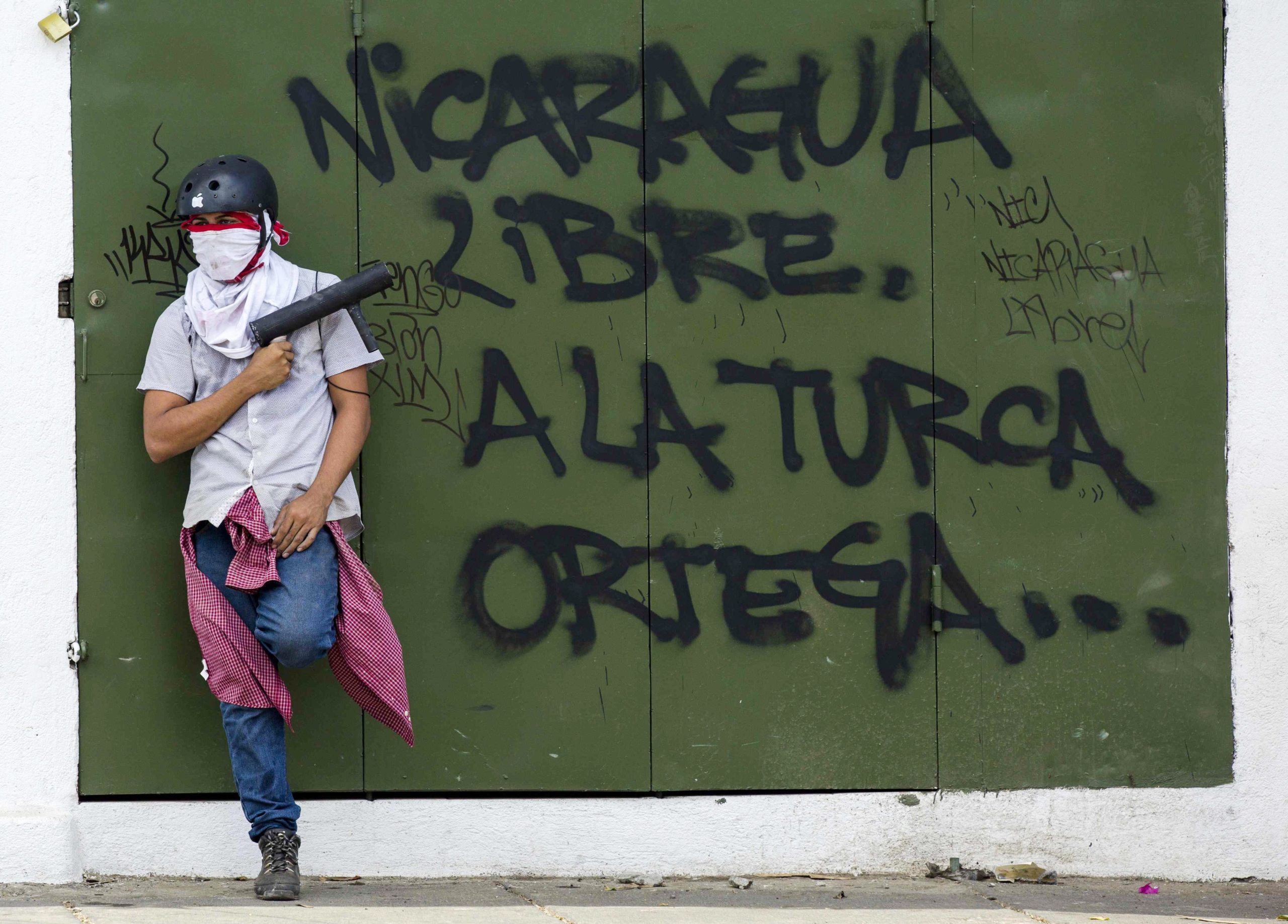 Milhares manifestam-se contra governo na Nicarágua quatro meses após início de conflito