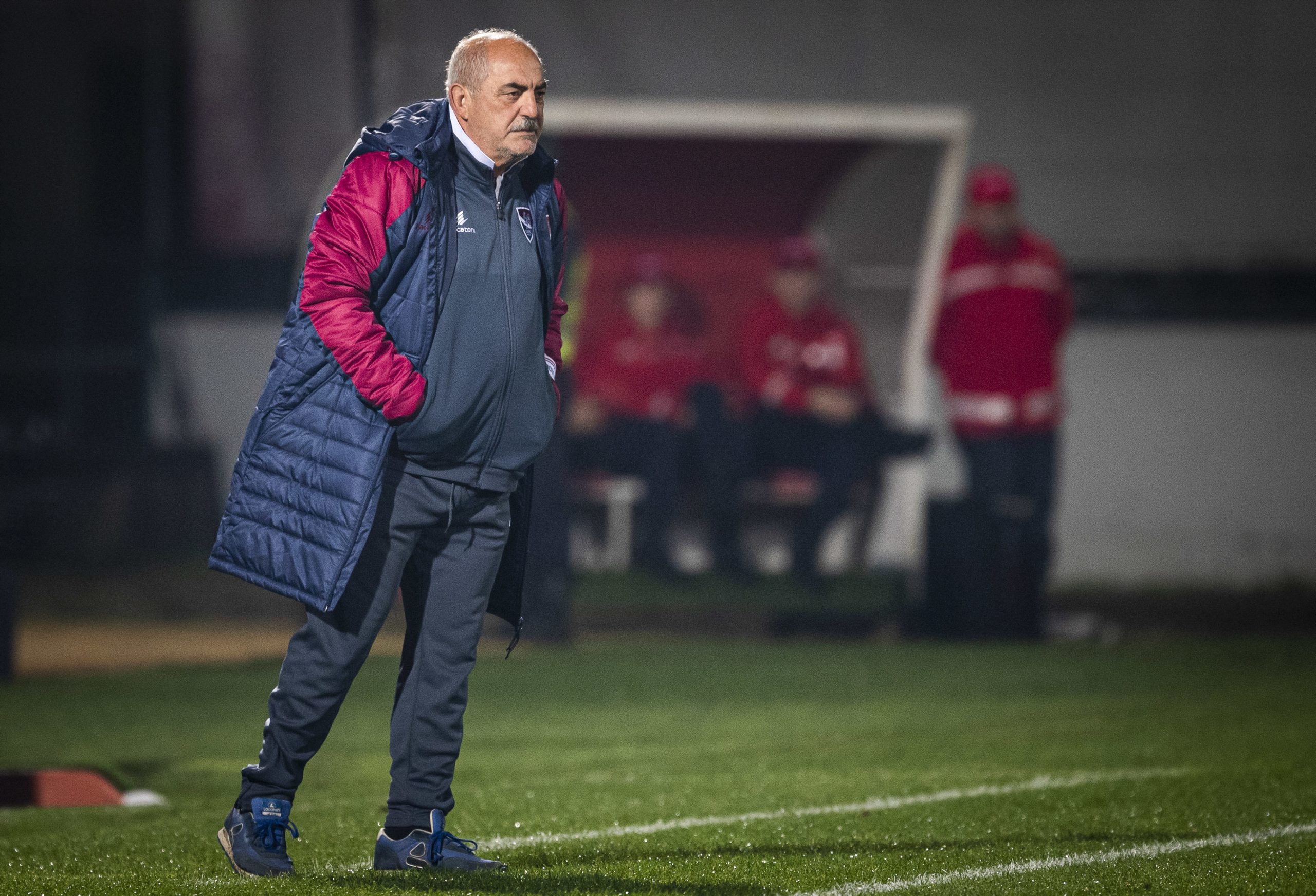 “Merecedor de todos os aplausos, de todas as conquistas.” Futebol português lamenta a morte de Vítor Oliveira