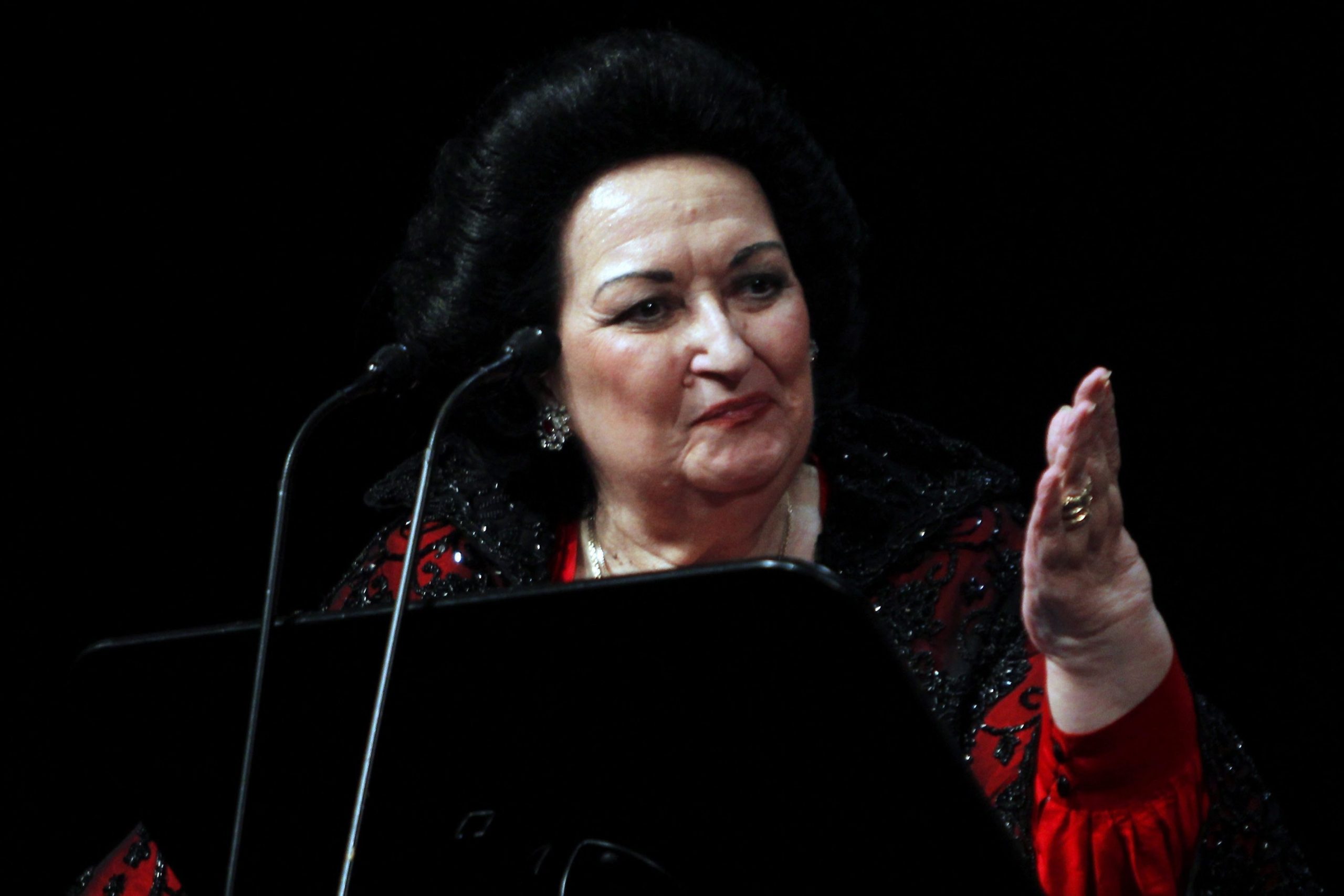 Plácido Domingo diz que foi “um privilégio” cantar com voz “incrível” de Caballé