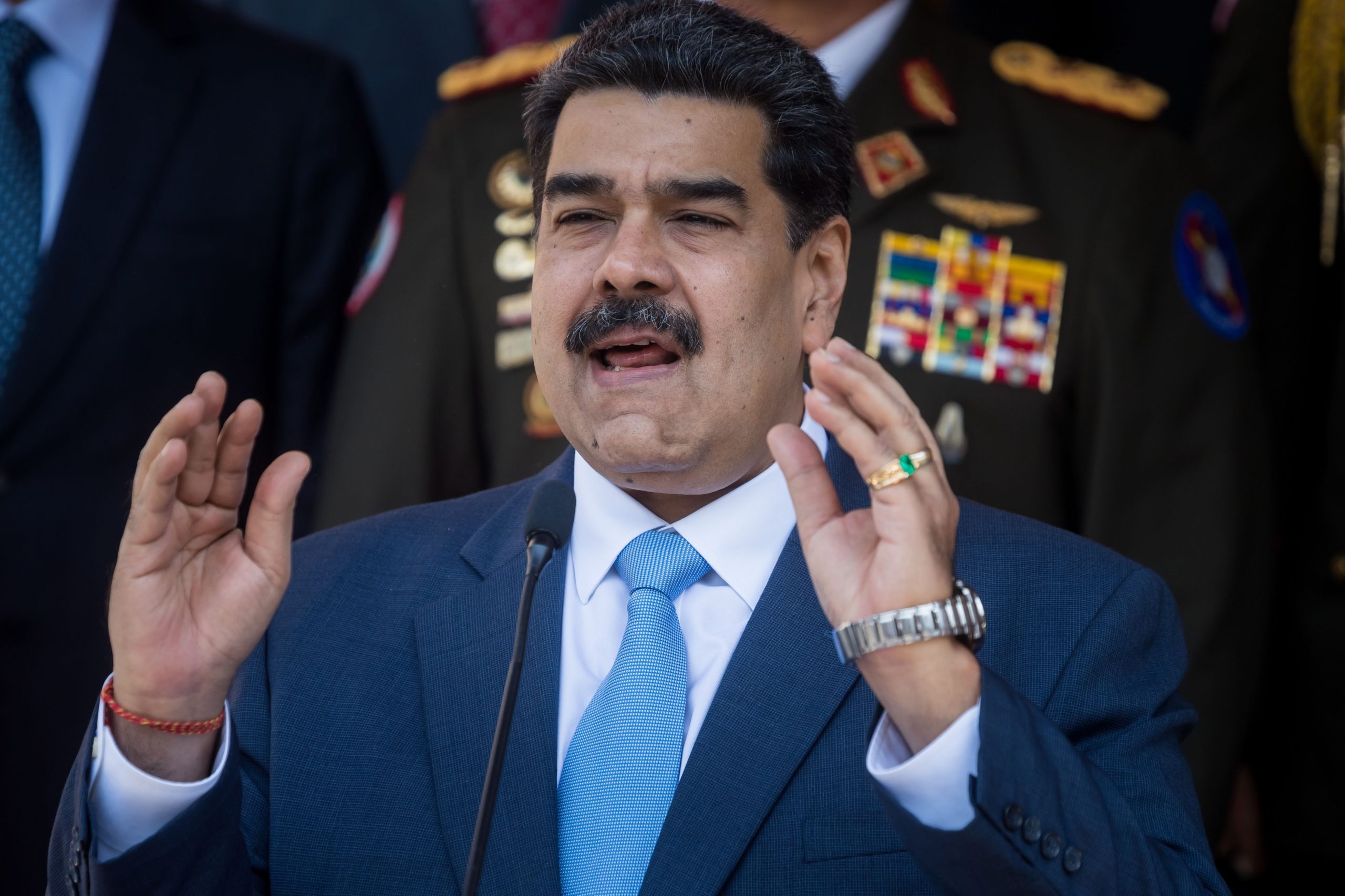 Maduro diz que eleições podem ser adiadas devido à covid-19