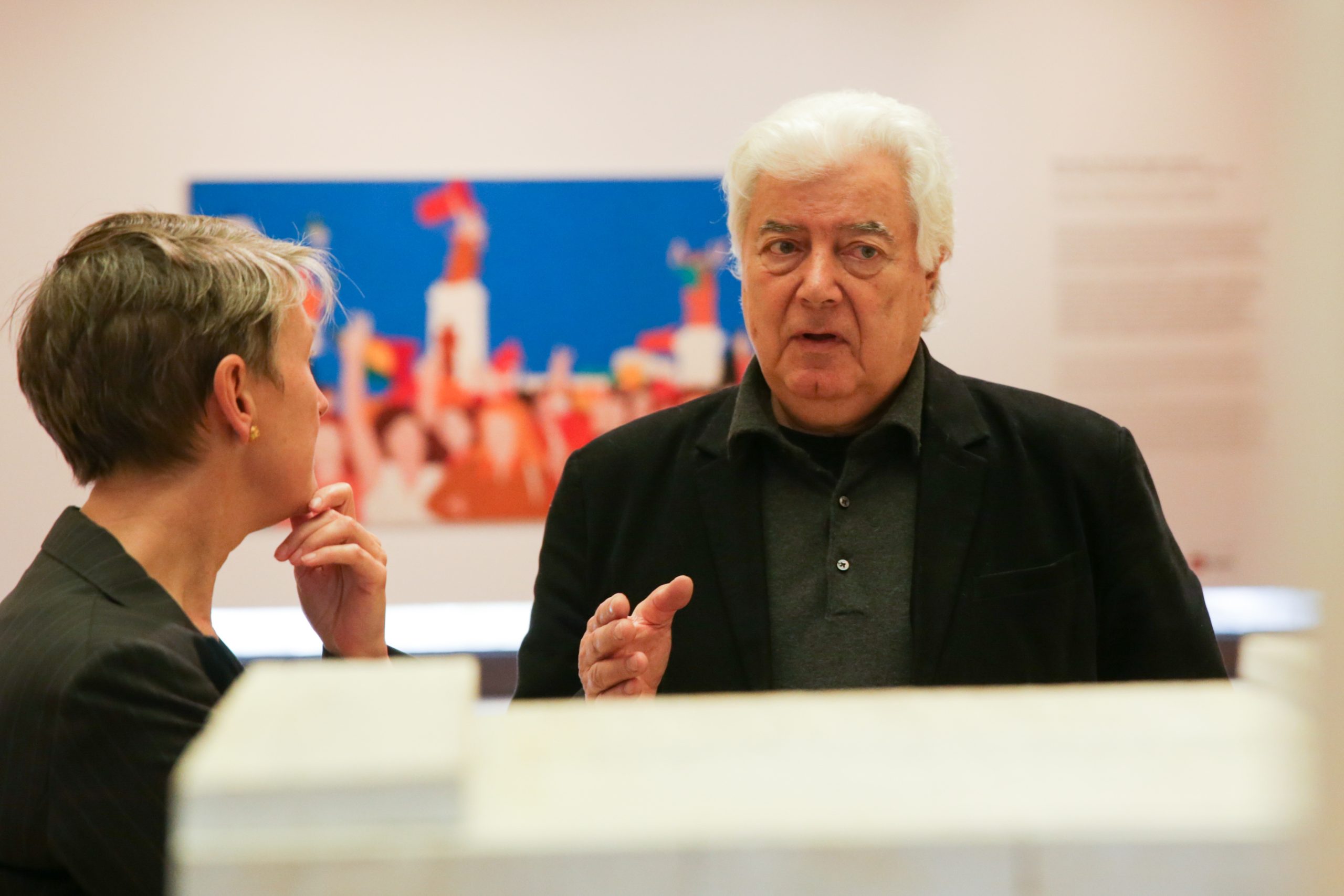 Bienal de Gravura do Douro homenageia José de Guimarães
