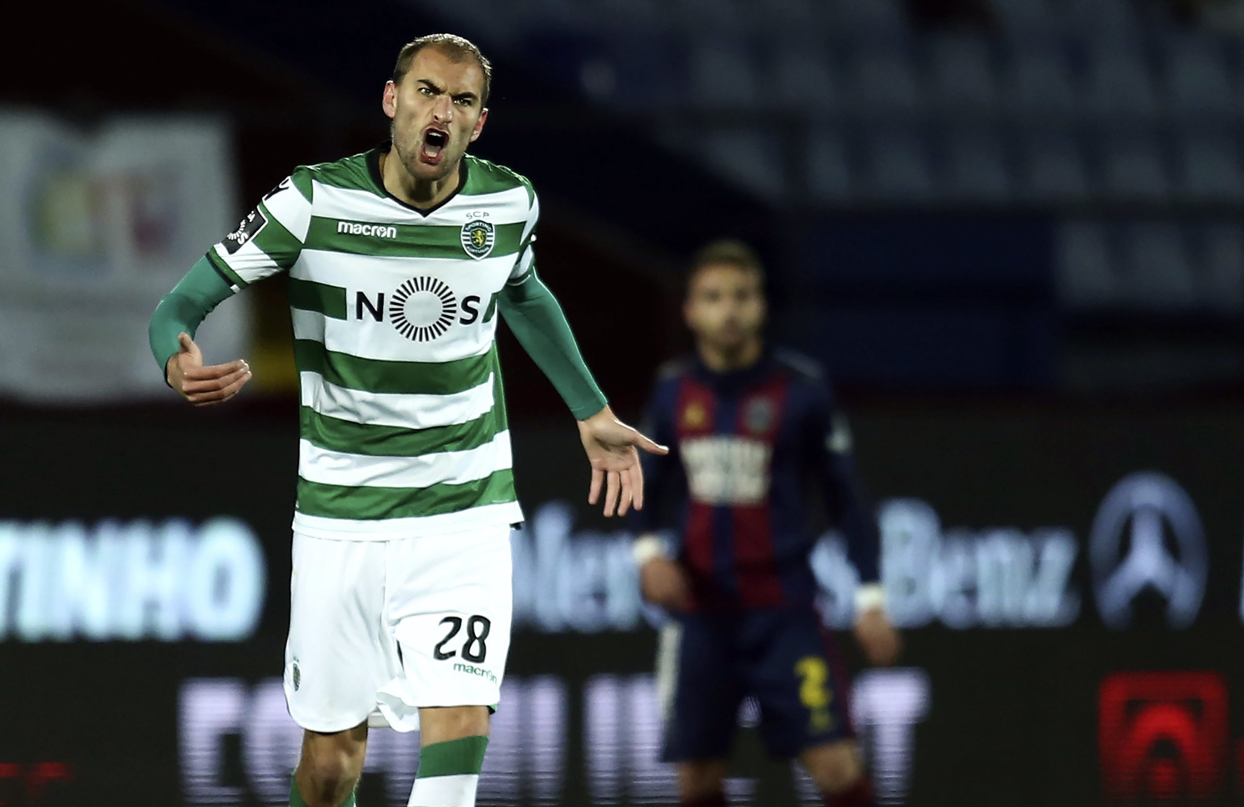 Sportinguista Bas Dost entre os convocados de Ronald Koeman