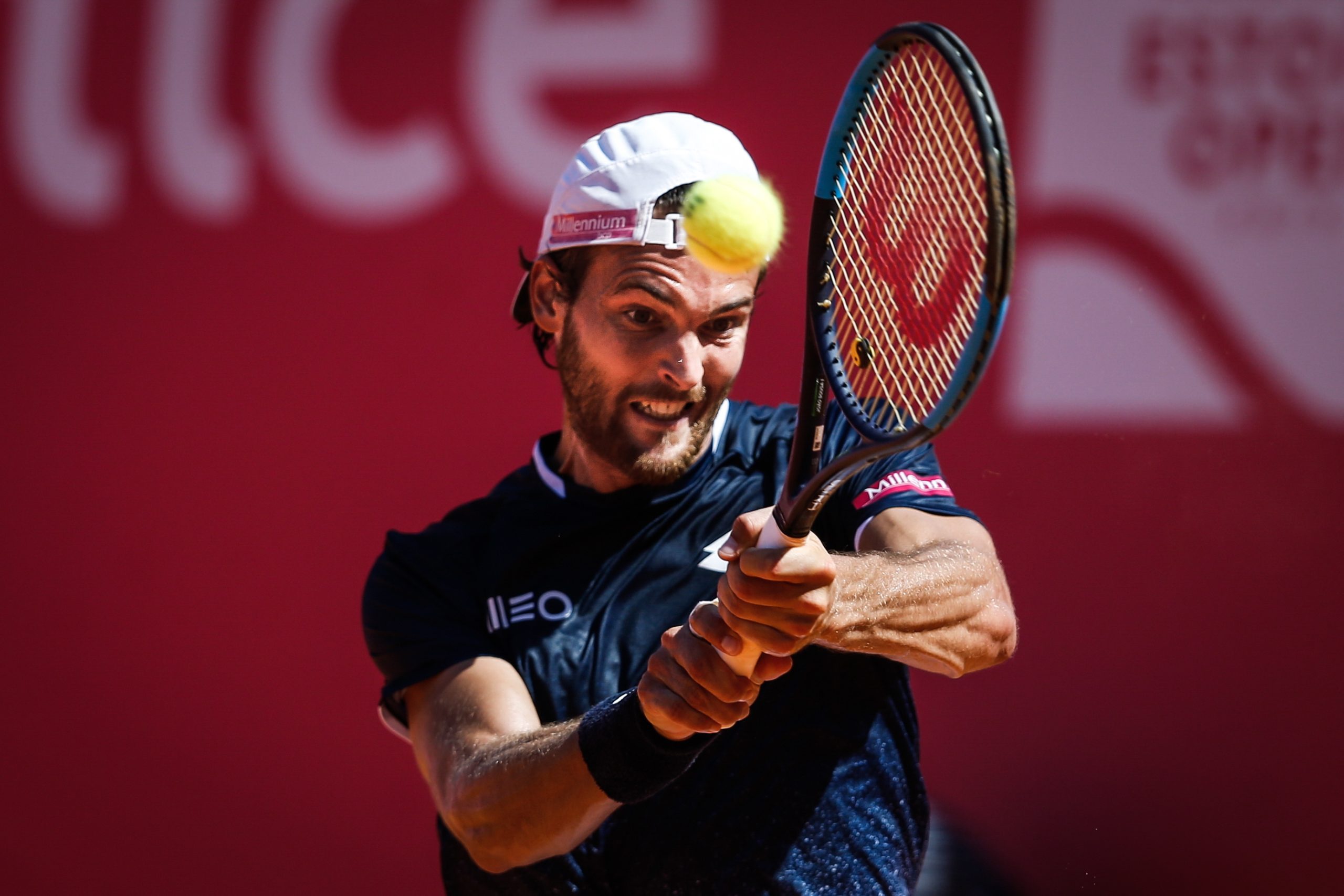 João Sousa avança em pares com vitória sobre vice-campeões do Open da Austrália