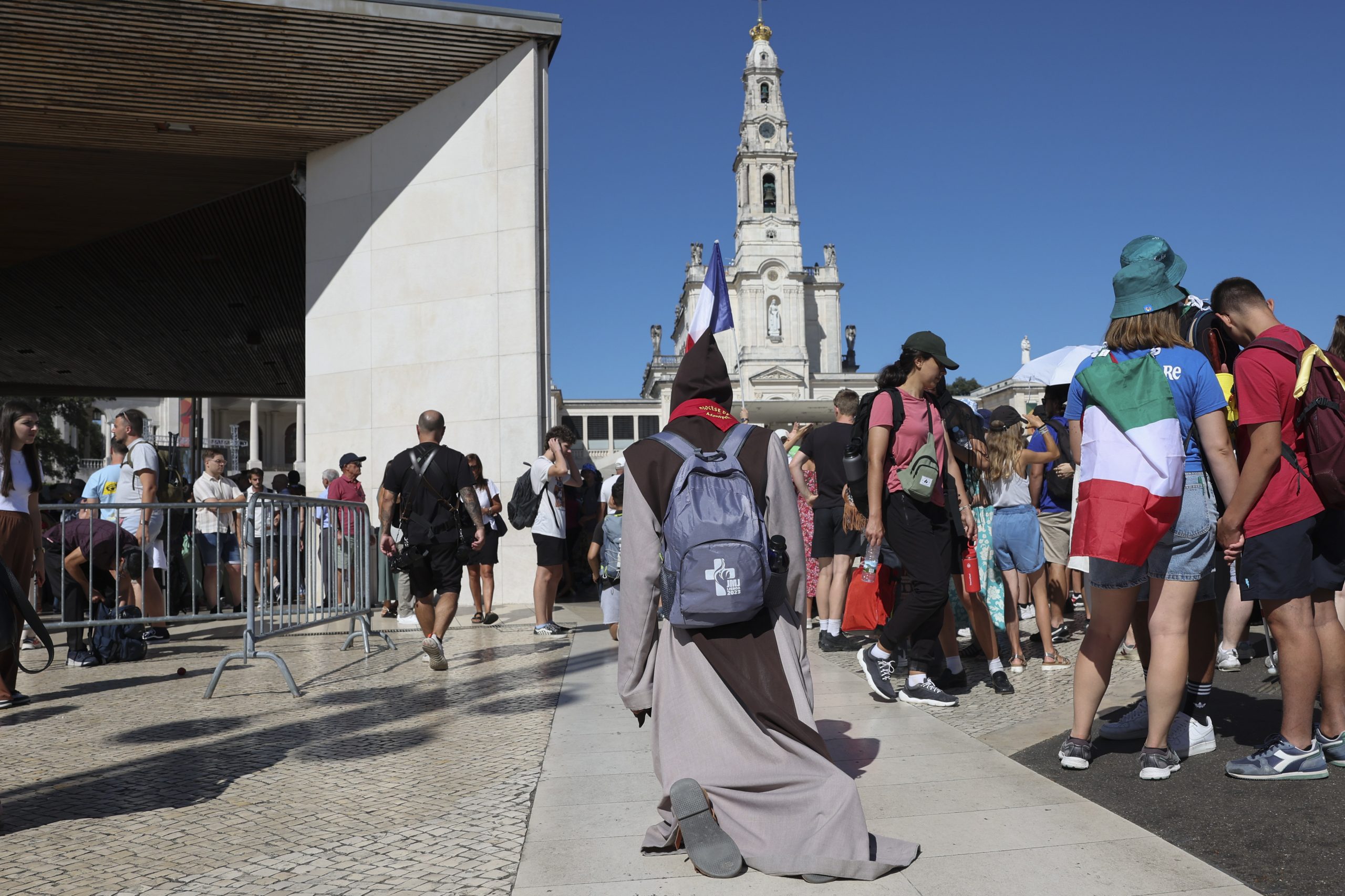 JMJ: Duzentas mil pessoas recebem o Papa no Santuário de Fátima