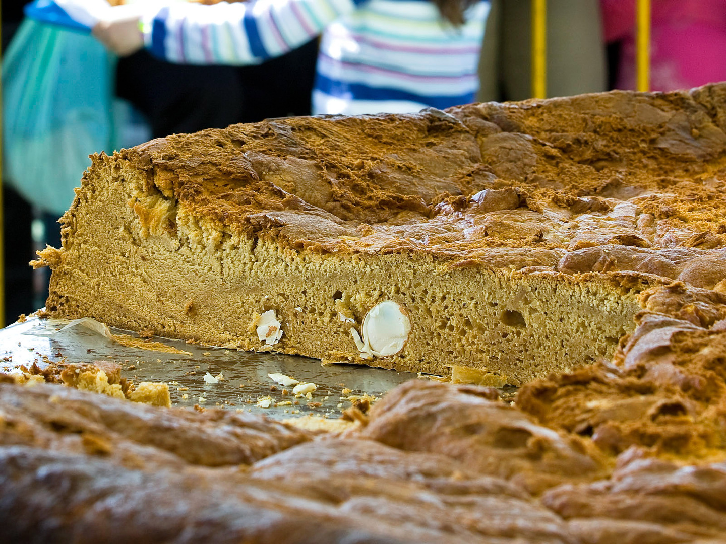 Pastelarias “a meio gás” no Porto reforçam entregas para que folar chegue às famílias