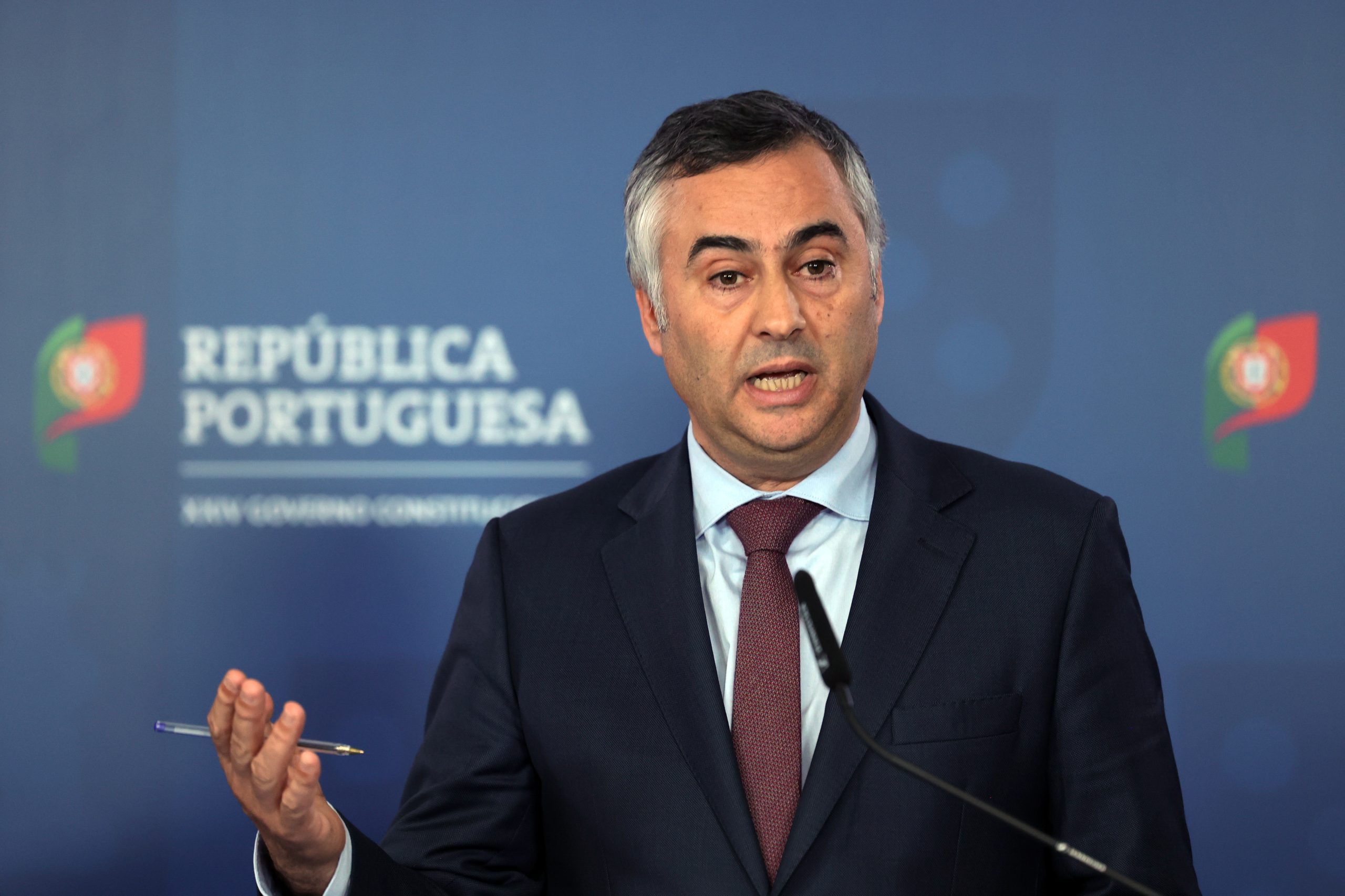 Fernando Alexandre garante que “mesmo com horários por preencher, os alunos têm aulas”