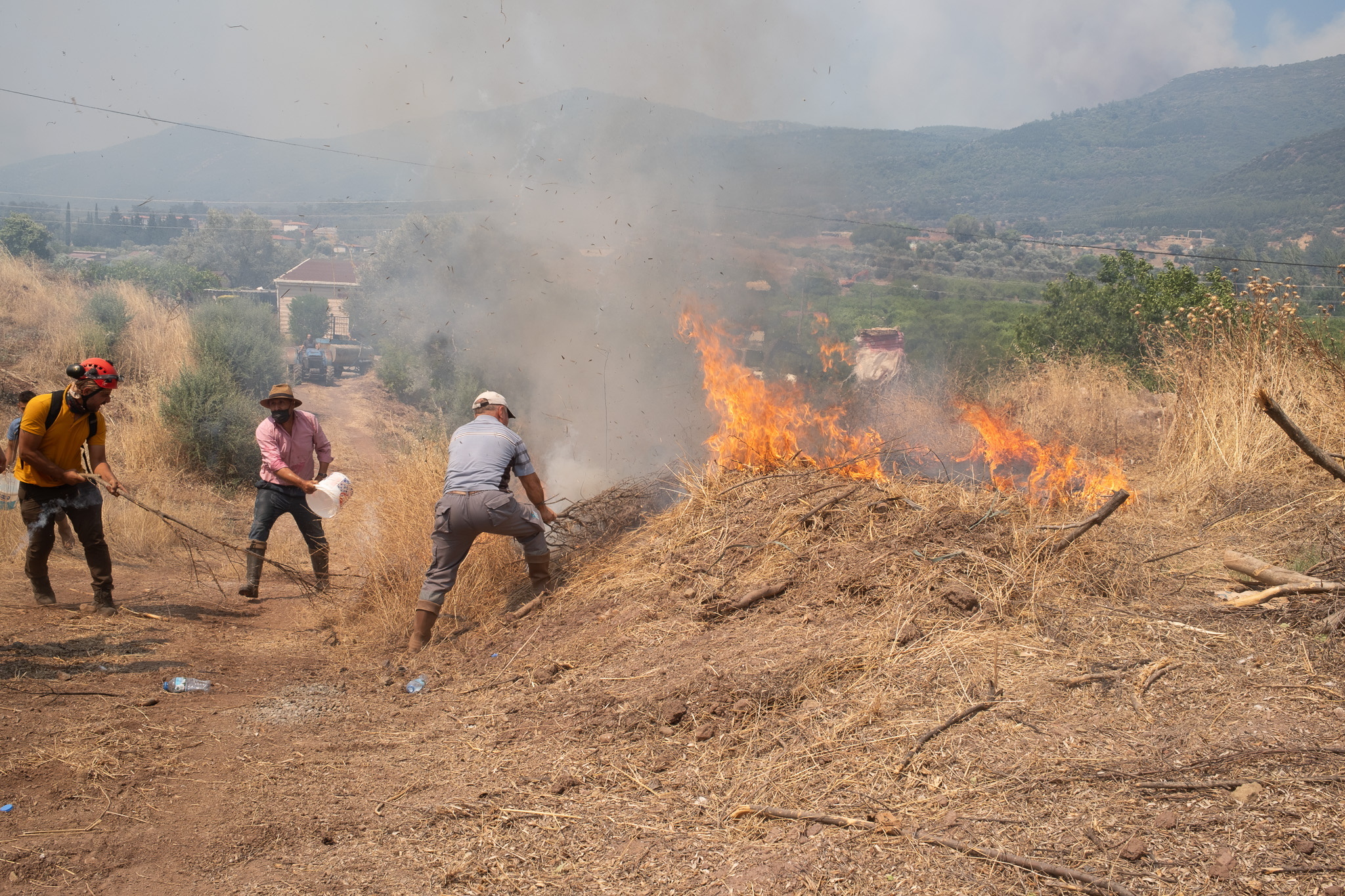 Mais de 50.000 deslocados devido a incêndios na Turquia