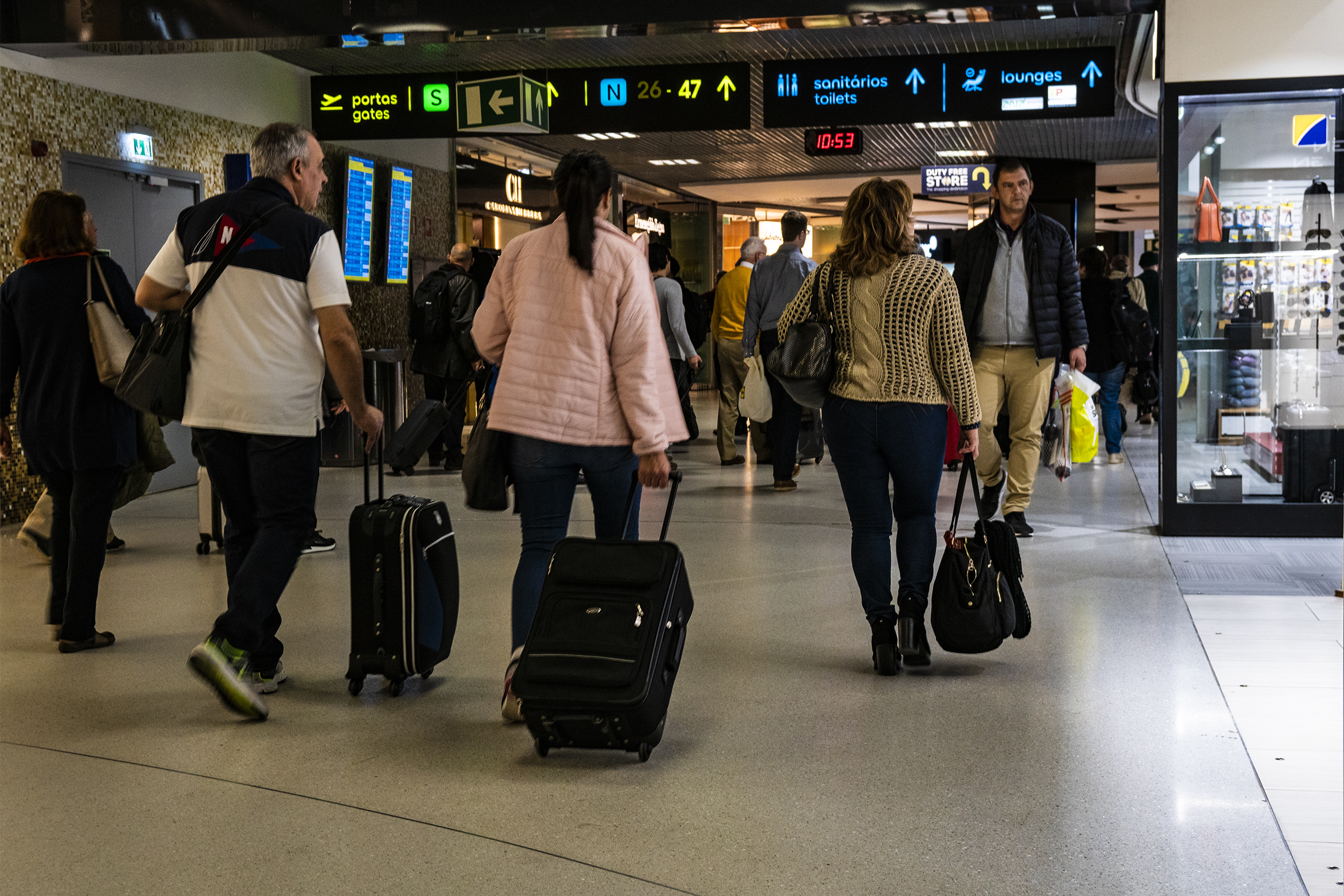 Passageira oriunda da América do Sul detida no aeroporto de Lisboa por tráfico de cocaína