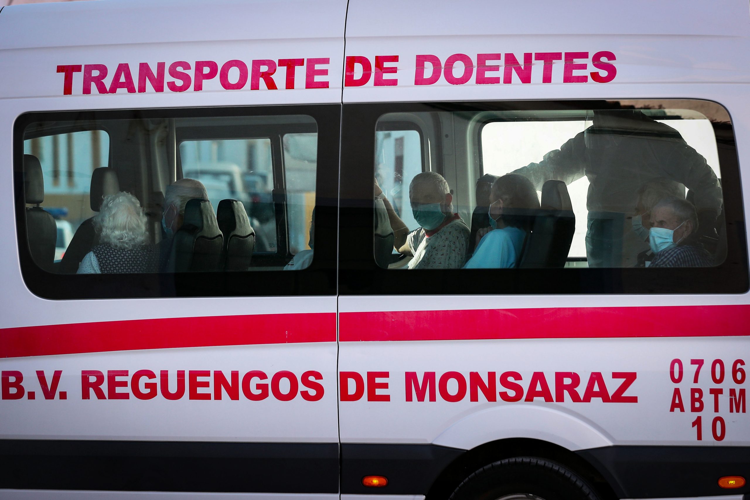 Covid-19: Idosos curados regressam ao lar de Reguengos de Monsaraz