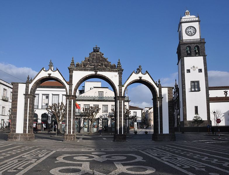 Açores: Comissão Europeia diz que oportunidades são superiores aos cortes na coesão e agricultura