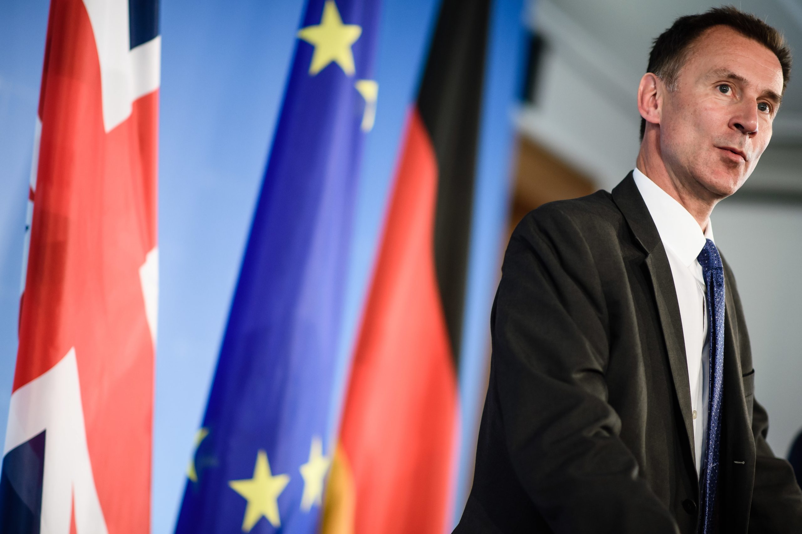Jeremy Hunt adverte para “enorme erro” de Brexit sem acordo