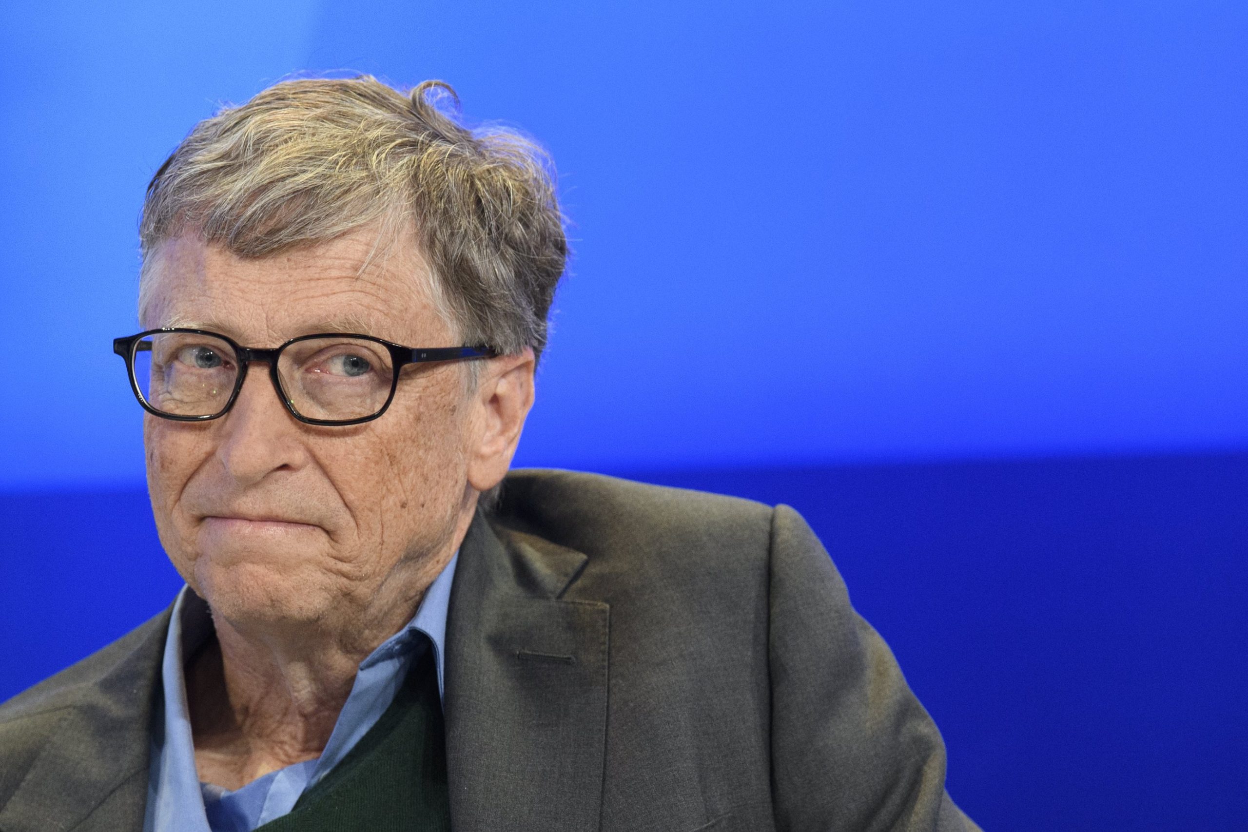 Bill Gates diz que passar tempo com Jeffrey Epstein foi um “enorme erro”