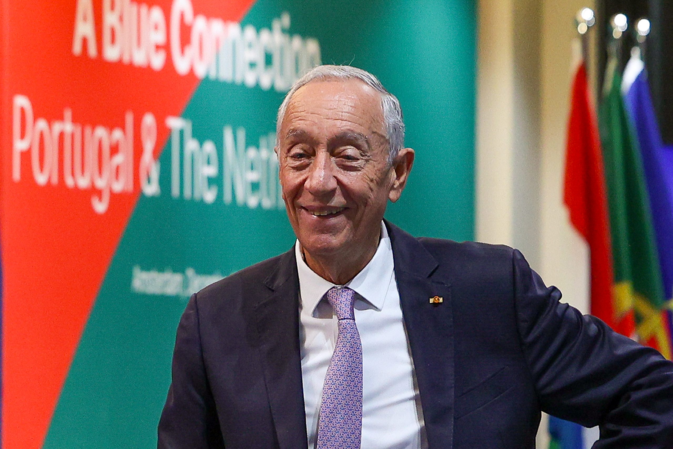 Marcelo pede política para a diáspora e critica “ziguezagues” na ciência