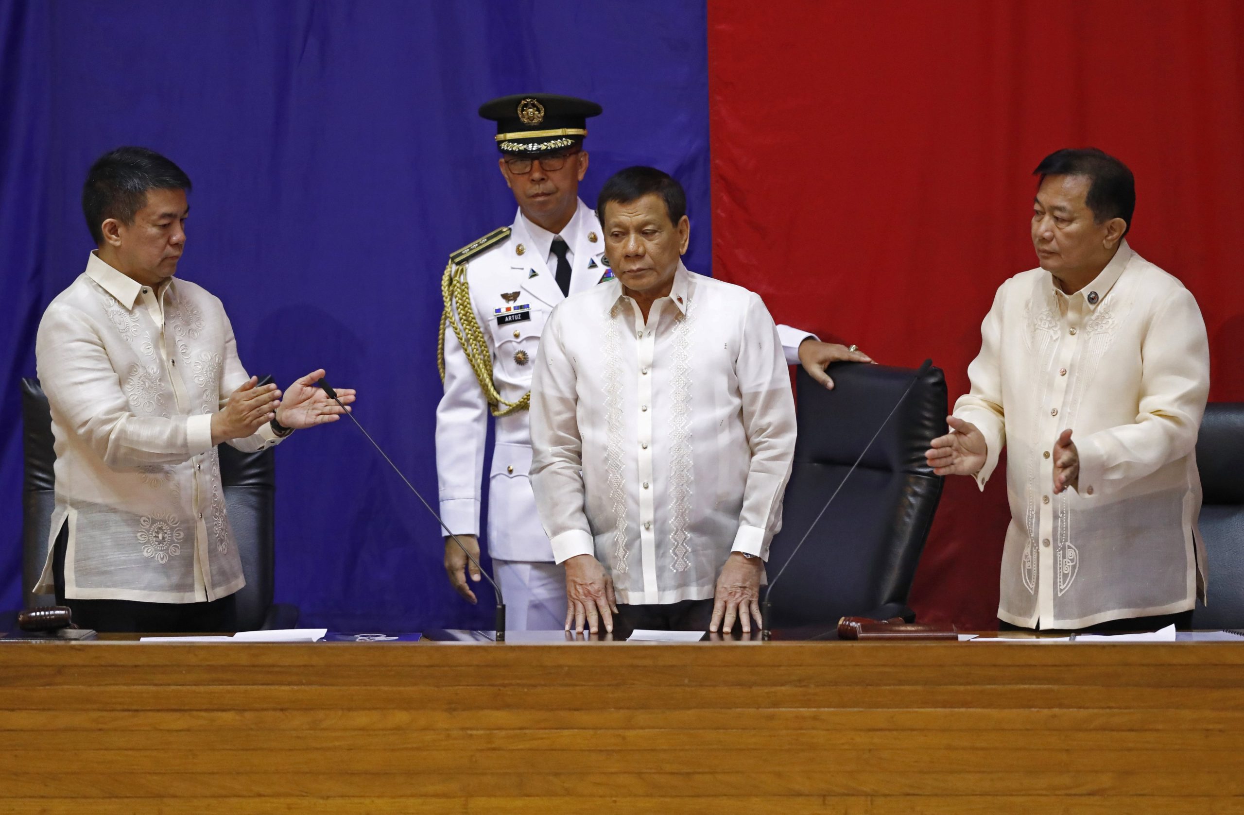 “Prisão ou o inferno”. Combate à droga nas Filipinas é para continuar, diz Duterte