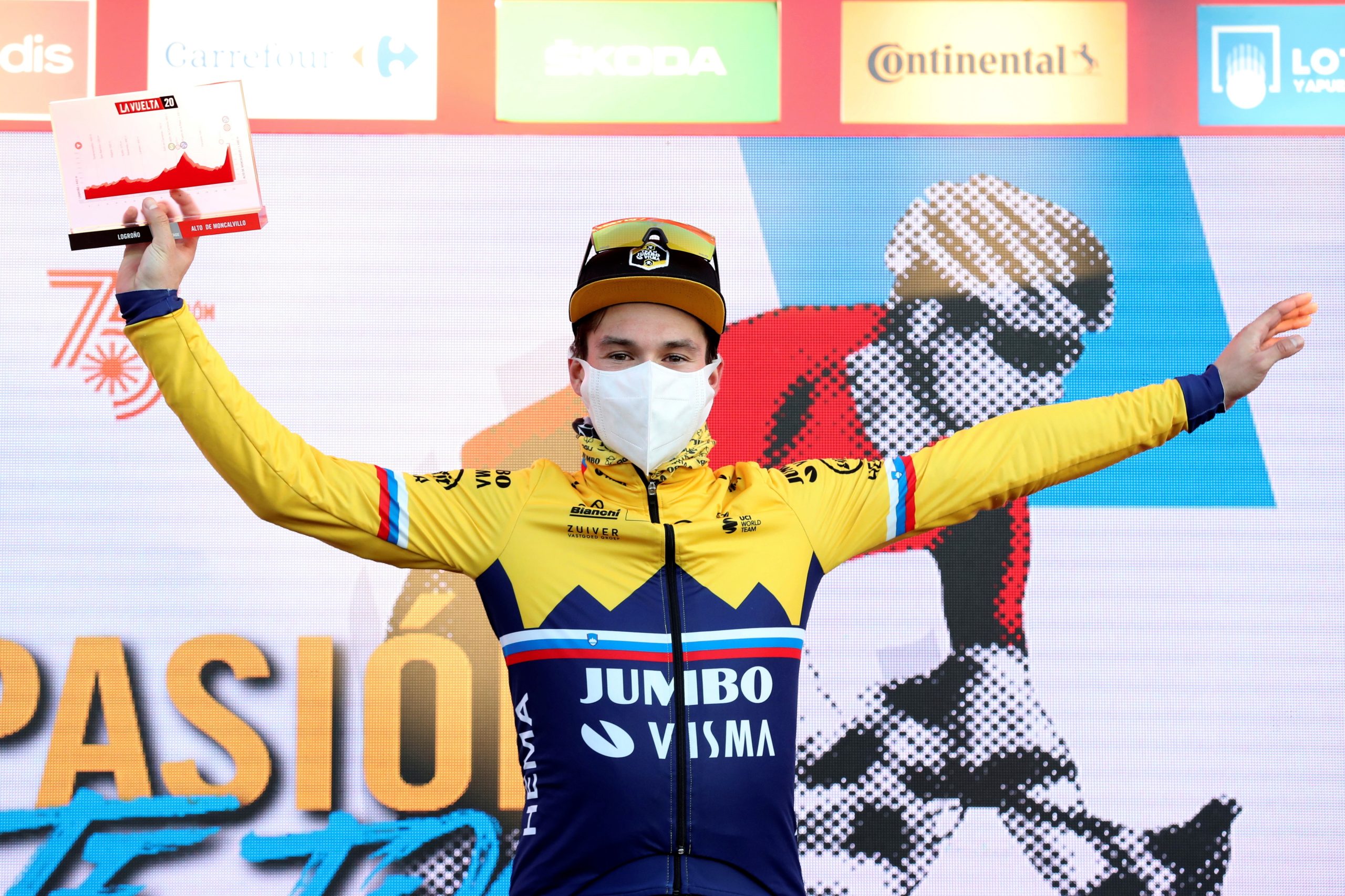 Volta a Espanha: Roglic vence pela terceira vez e aproxima-se do líder Carapaz