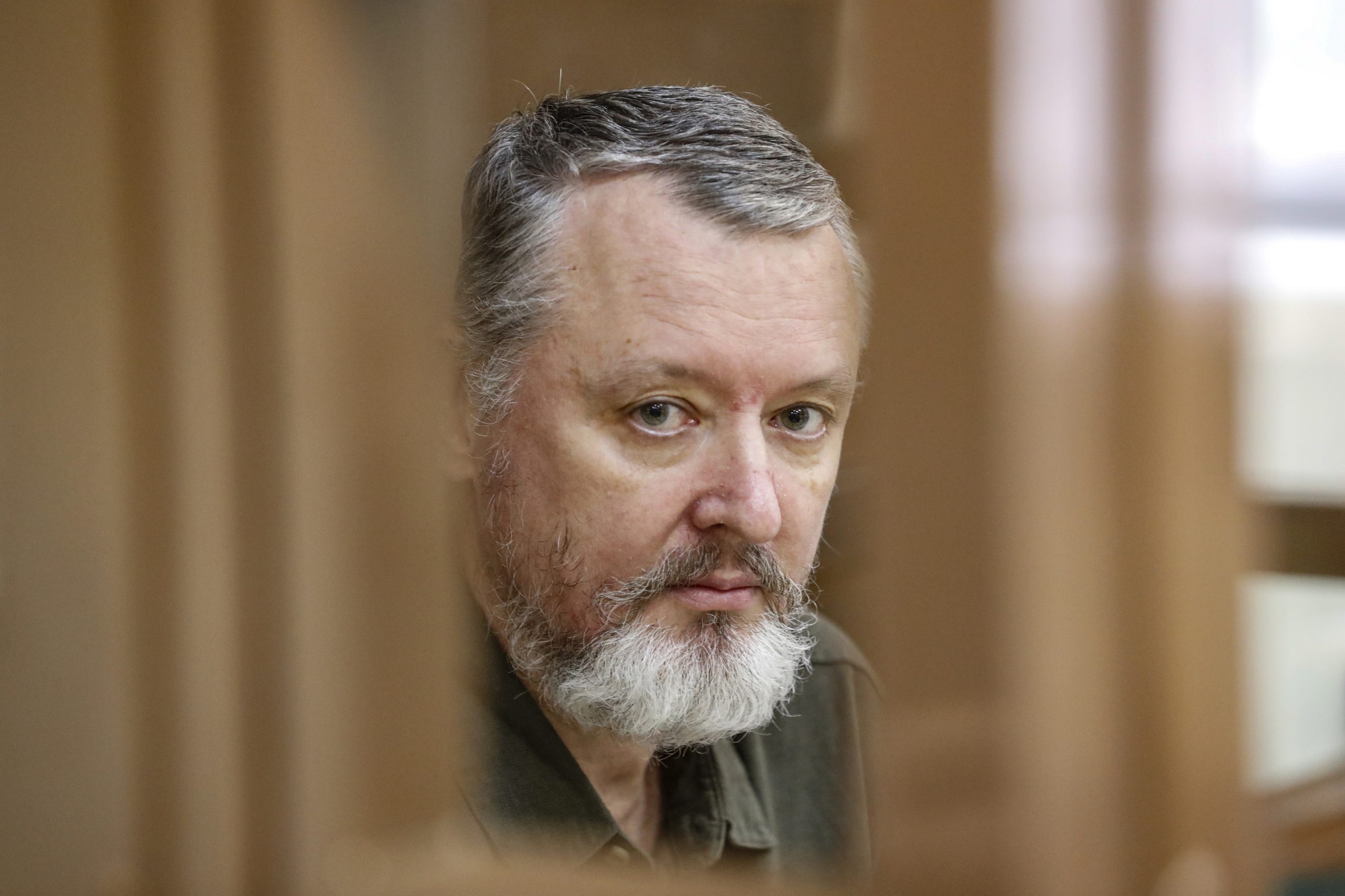 Ex-comandante crítico do Kremlin anuncia candidatura presidencial na Rússia