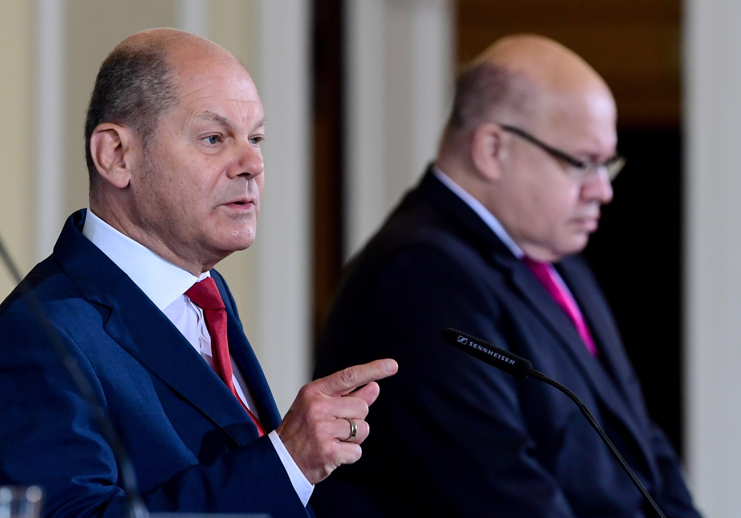 Covid-19: Governo alemão aprova primeiras medidas do plano de relançamento da economia