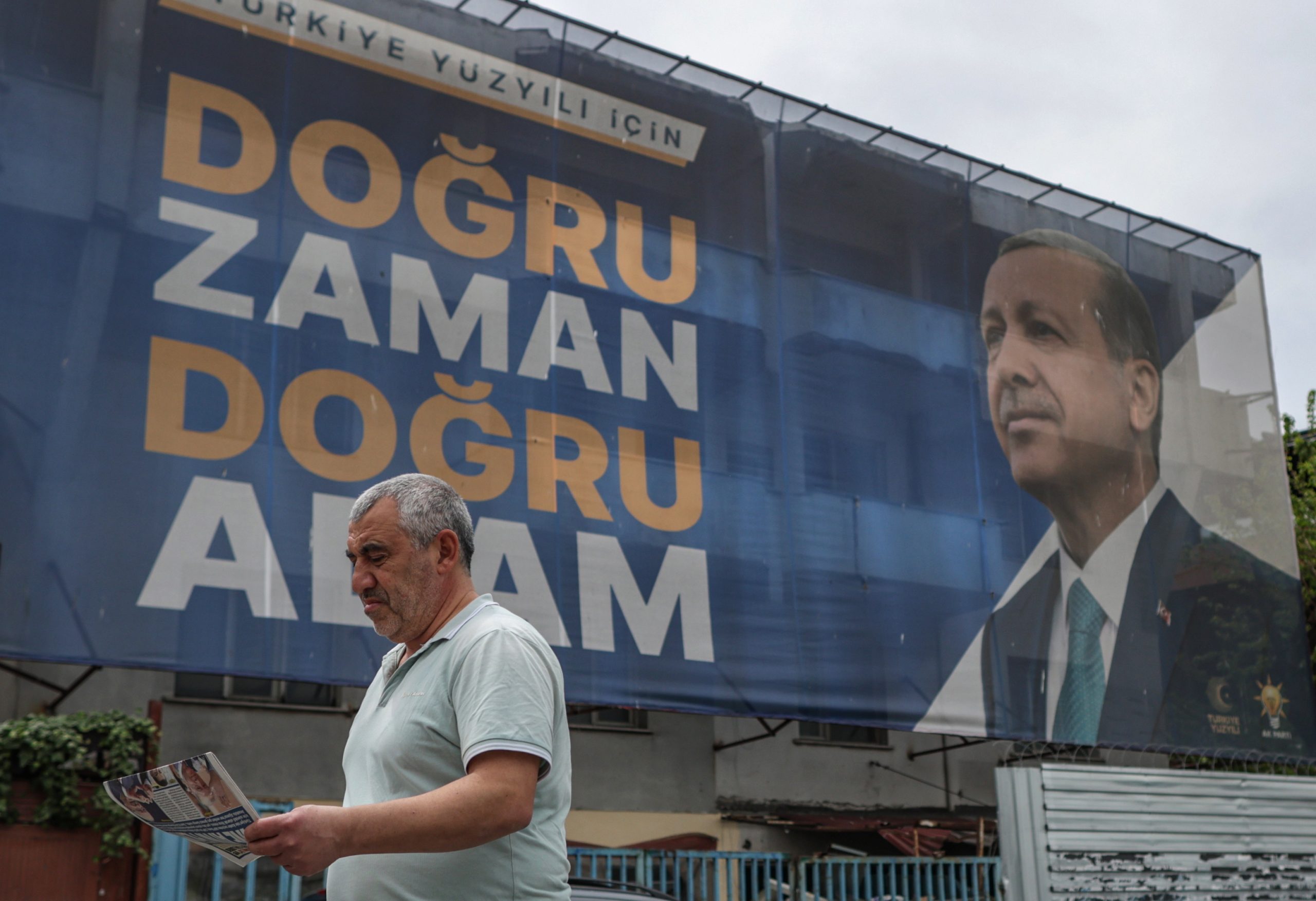 Erdogan soma 49,5% dos votos na primeira volta das presidenciais