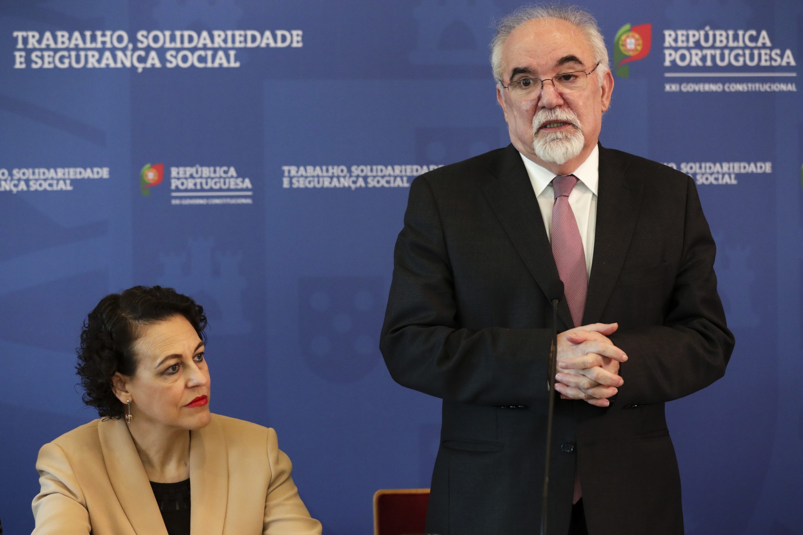 “É precipitado” pensar que abrandamento da economia possa levar a uma fase negativa, diz ministro