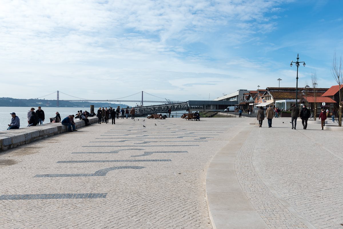 Retomada a circulação rodoviária na Avenida 24 de Julho e Cais do Sodré