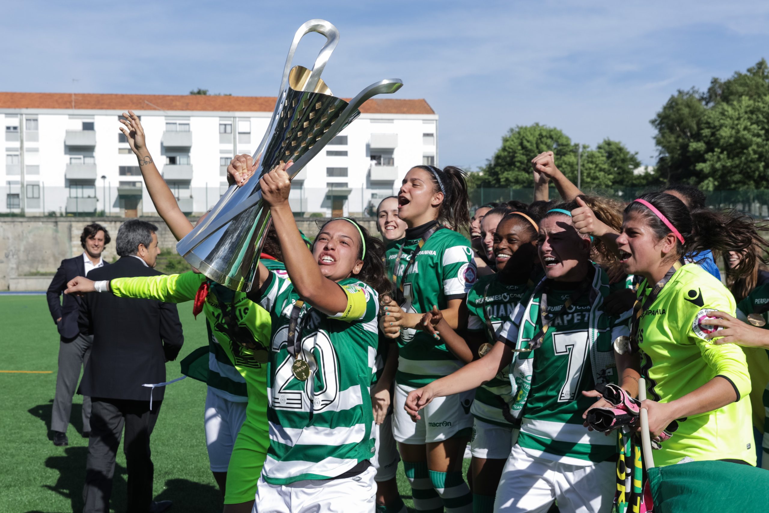 Supertaça feminina de futebol disputa-se em Coimbra