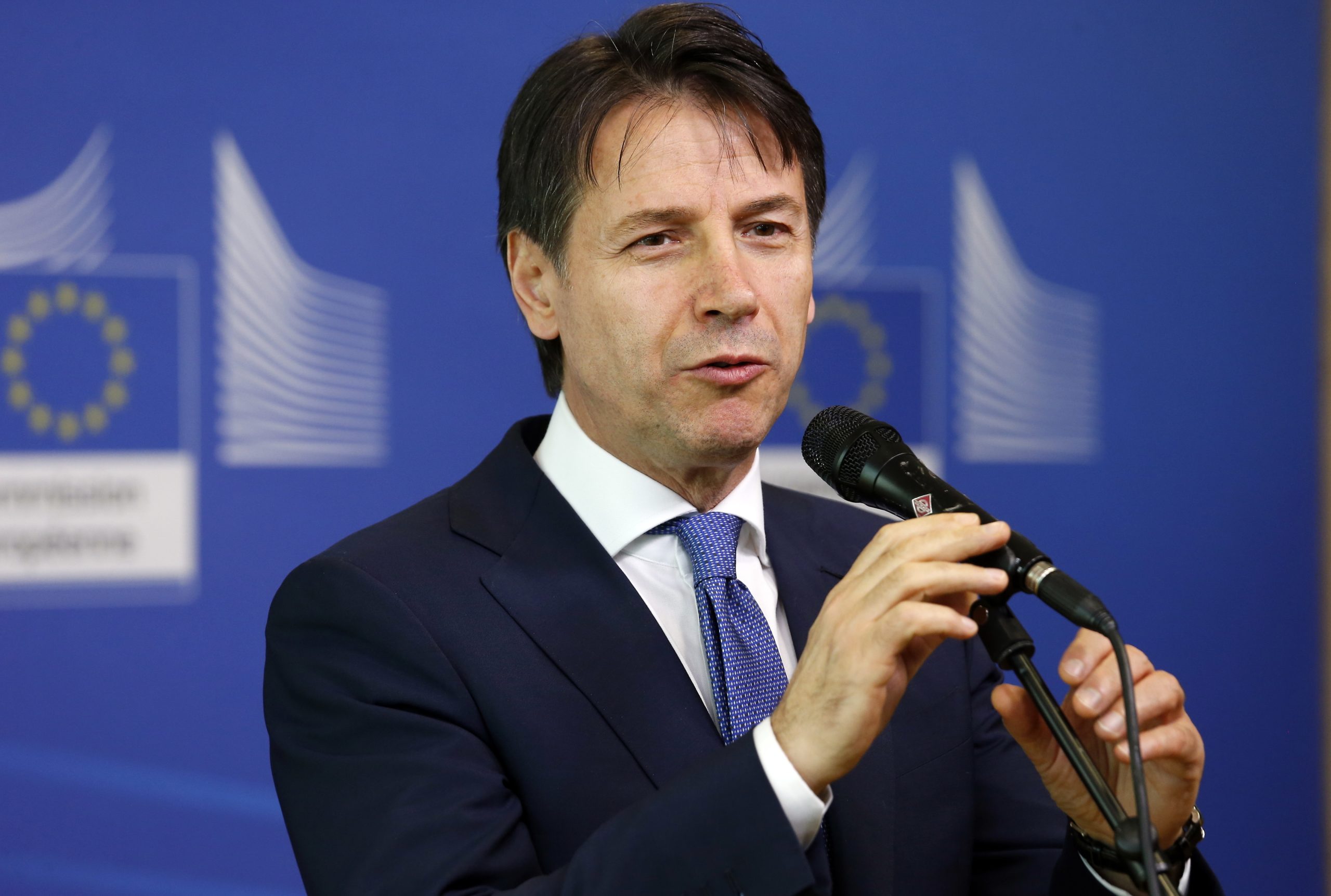 Migrações: Primeiro-ministro italiano ameaça com veto na cimeira da UE