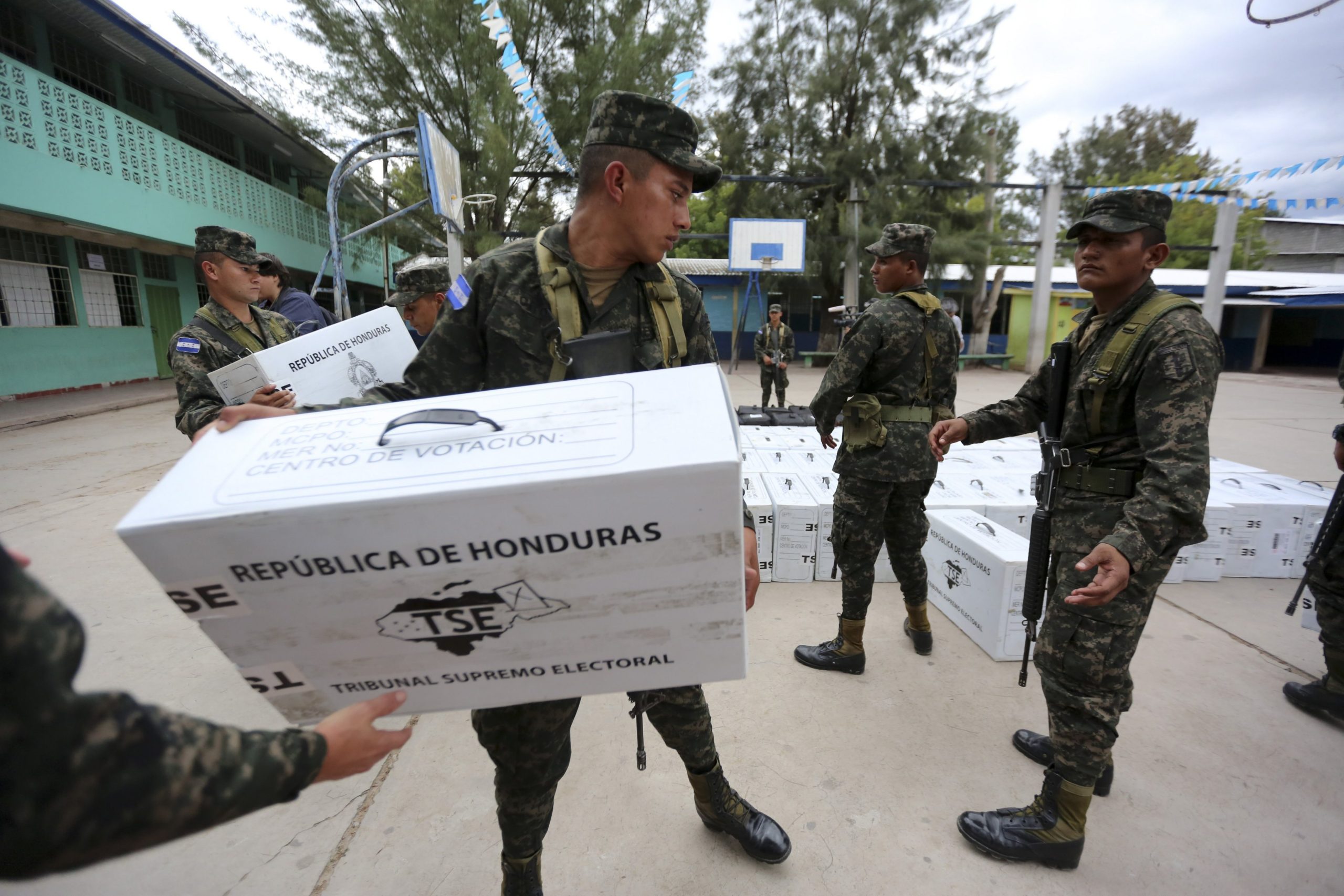 Mais de seis milhões de hondurenhos vão hoje às urnas para eleições gerais
