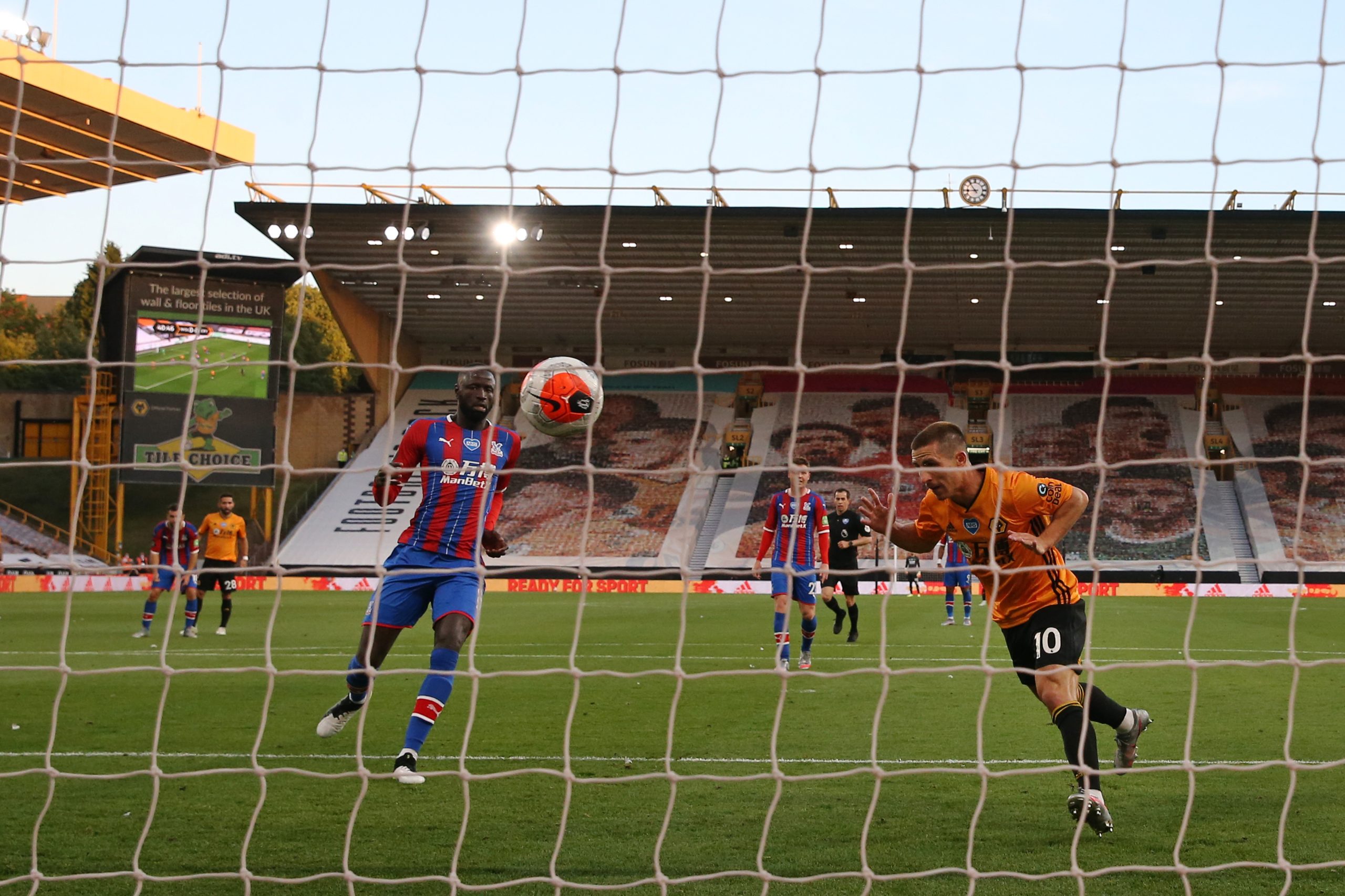 Podence faz o primeiro golo com a camisola dos ‘Lobos’ na vitória do Wolverhampton