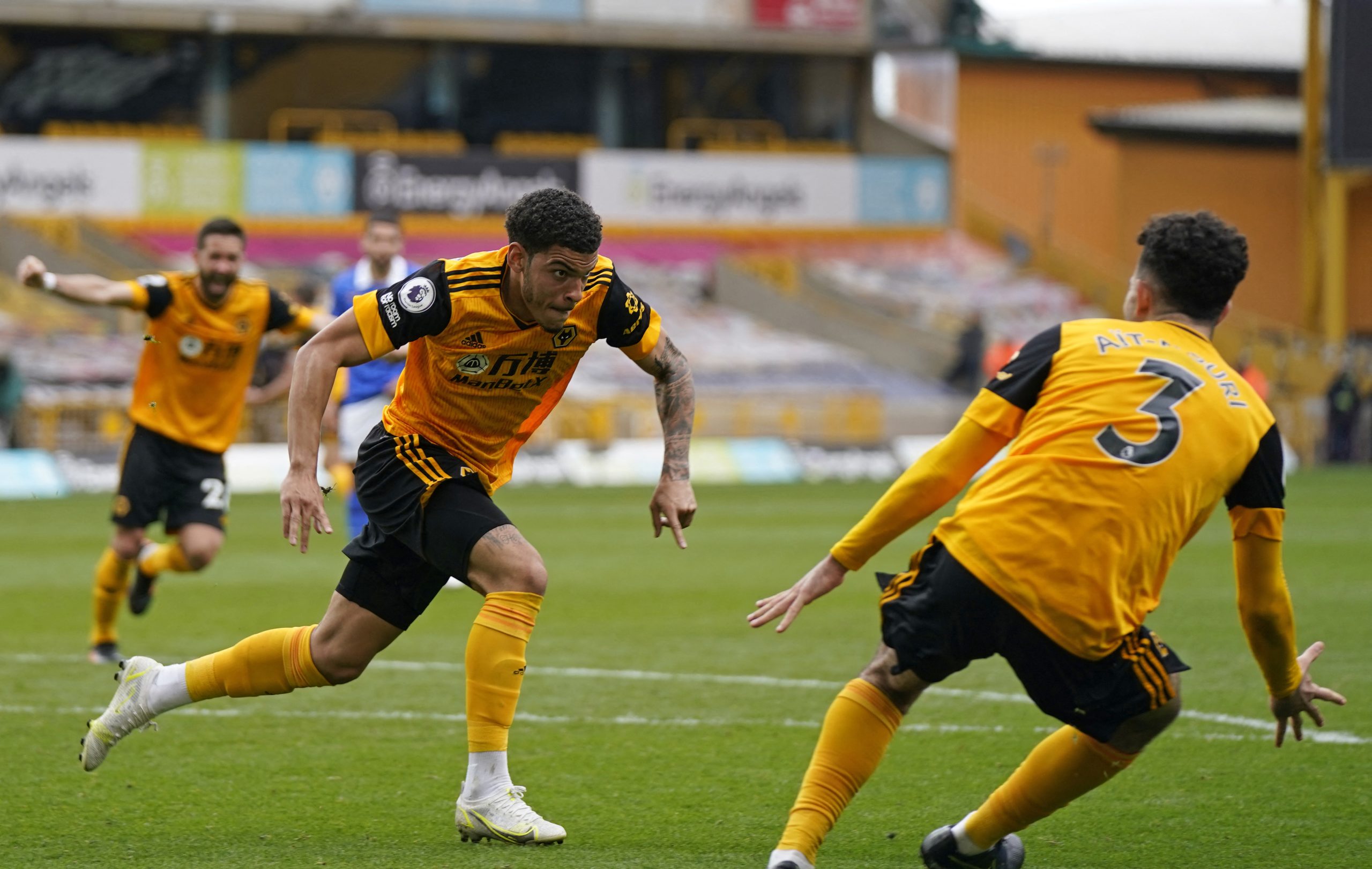 Wolverhampton vira resultado e bate o Brighton na liga inglesa