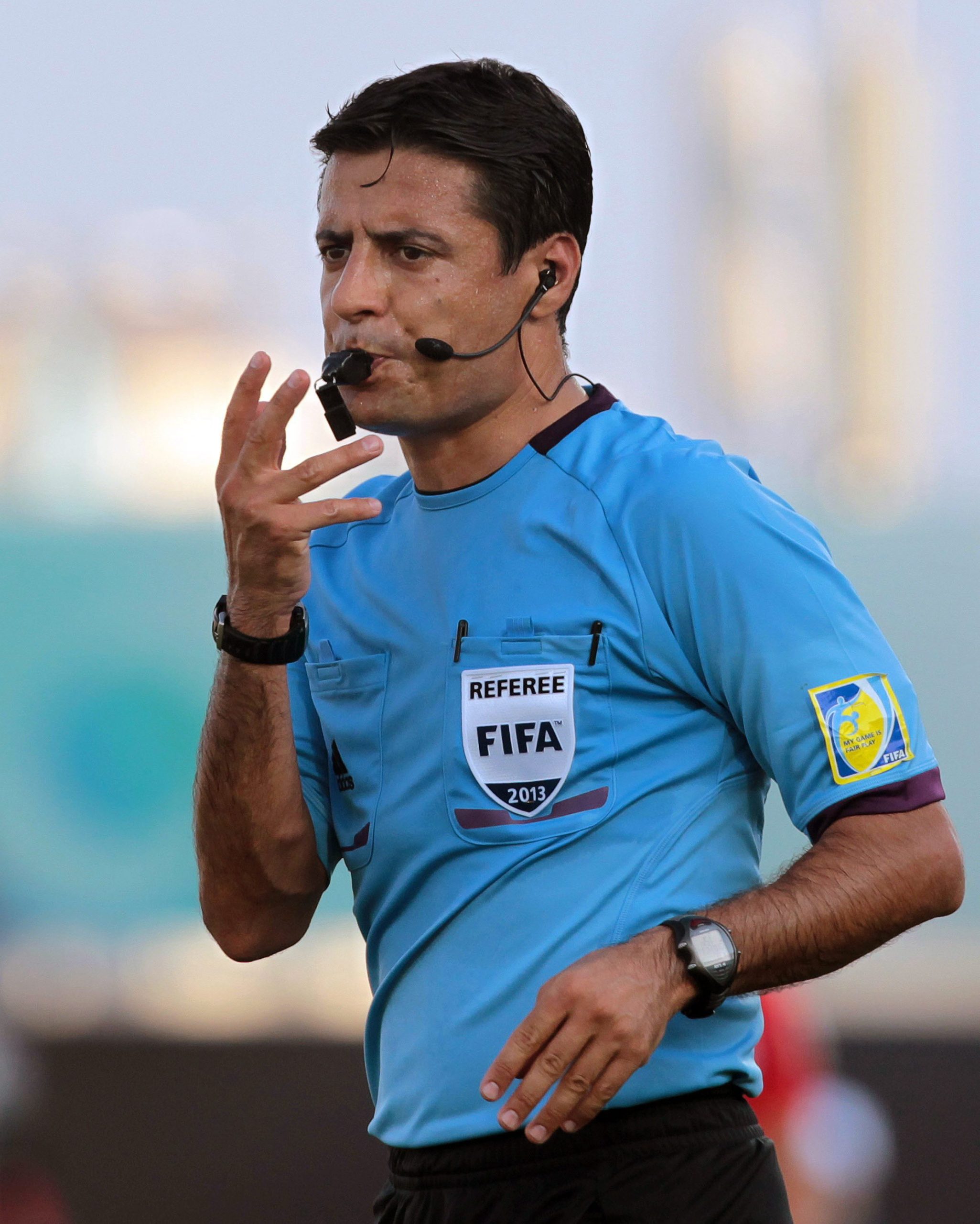 Alireza Faghani arbitra Portugal-Chile na Taça das Confederações