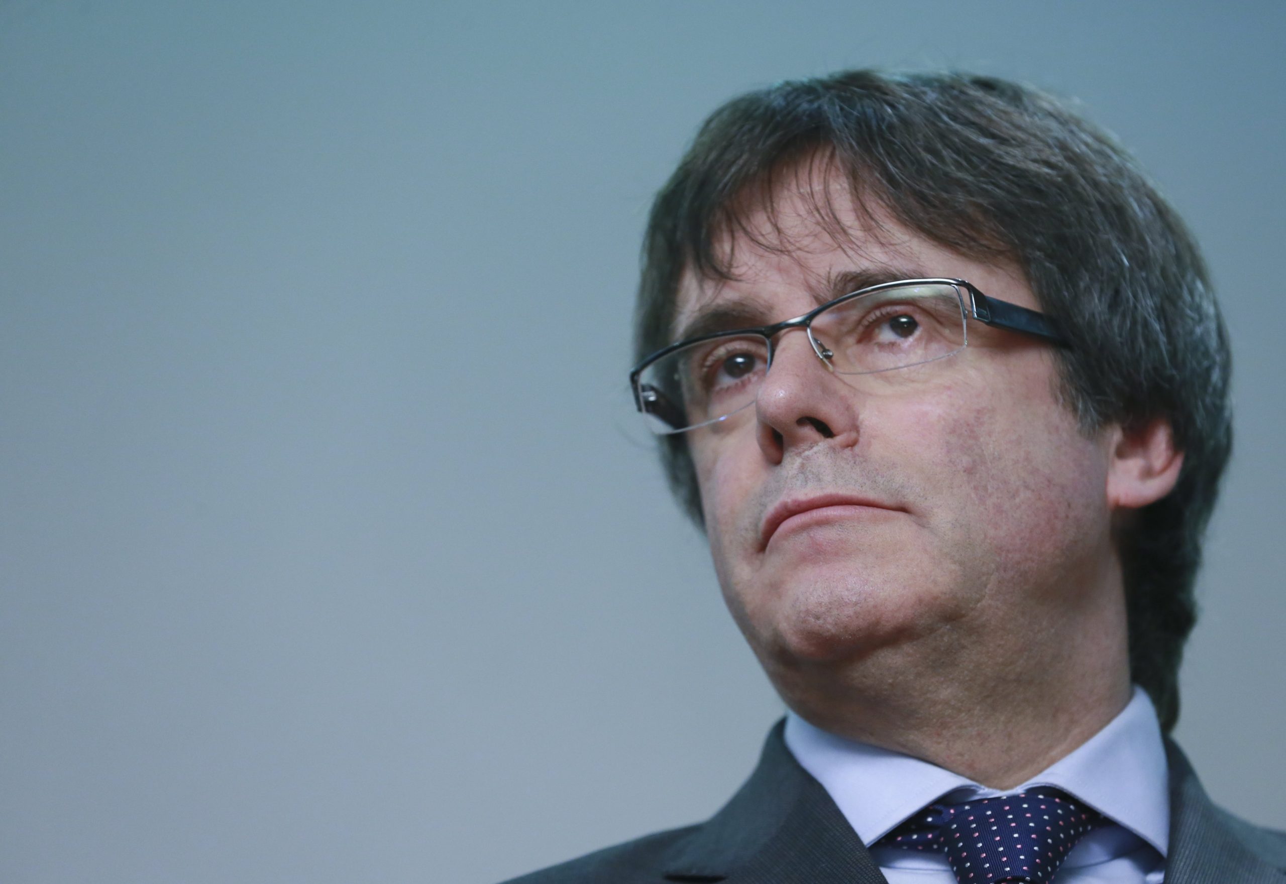 Catalunha: Puigdemont pede à UE que escute cidadãos