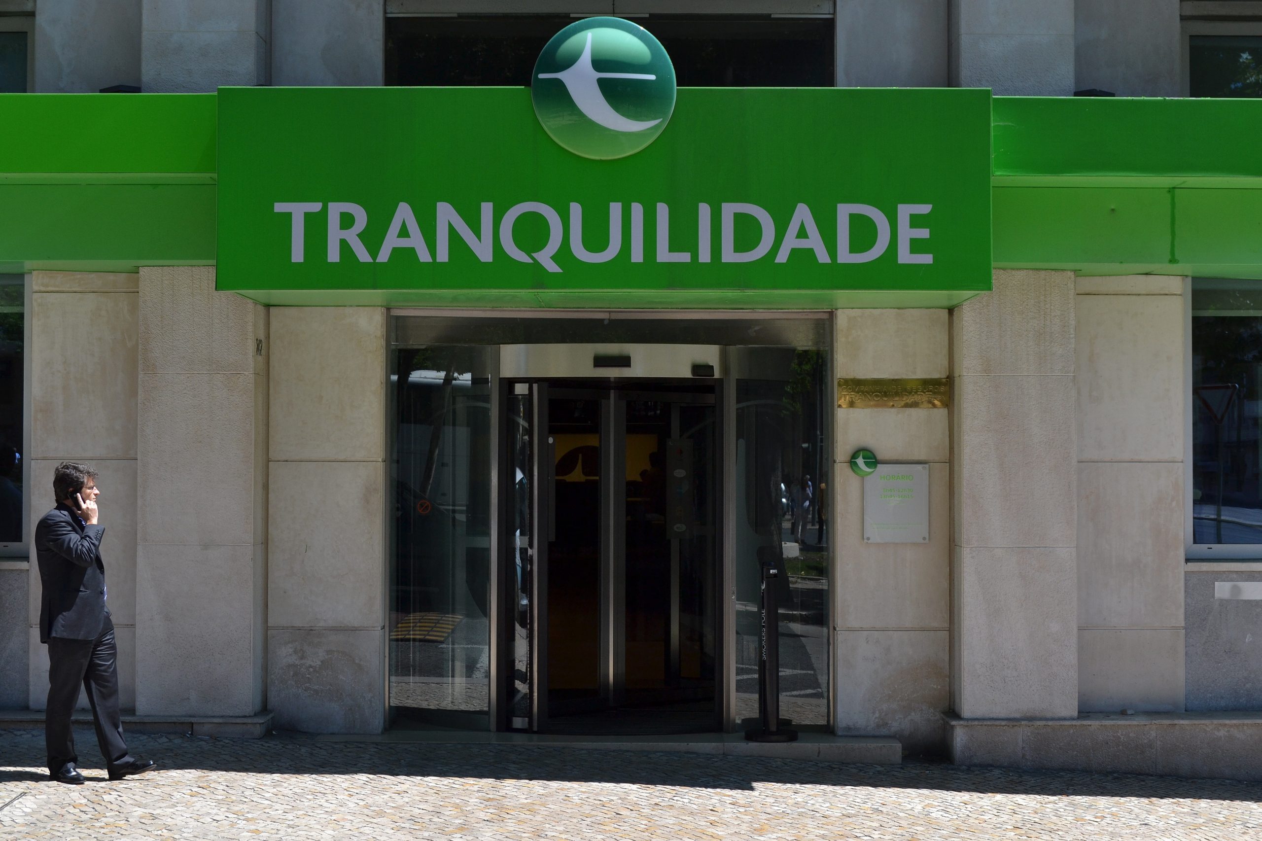 Açoreana e Tranquilidade avançam com saída de trabalhadores
