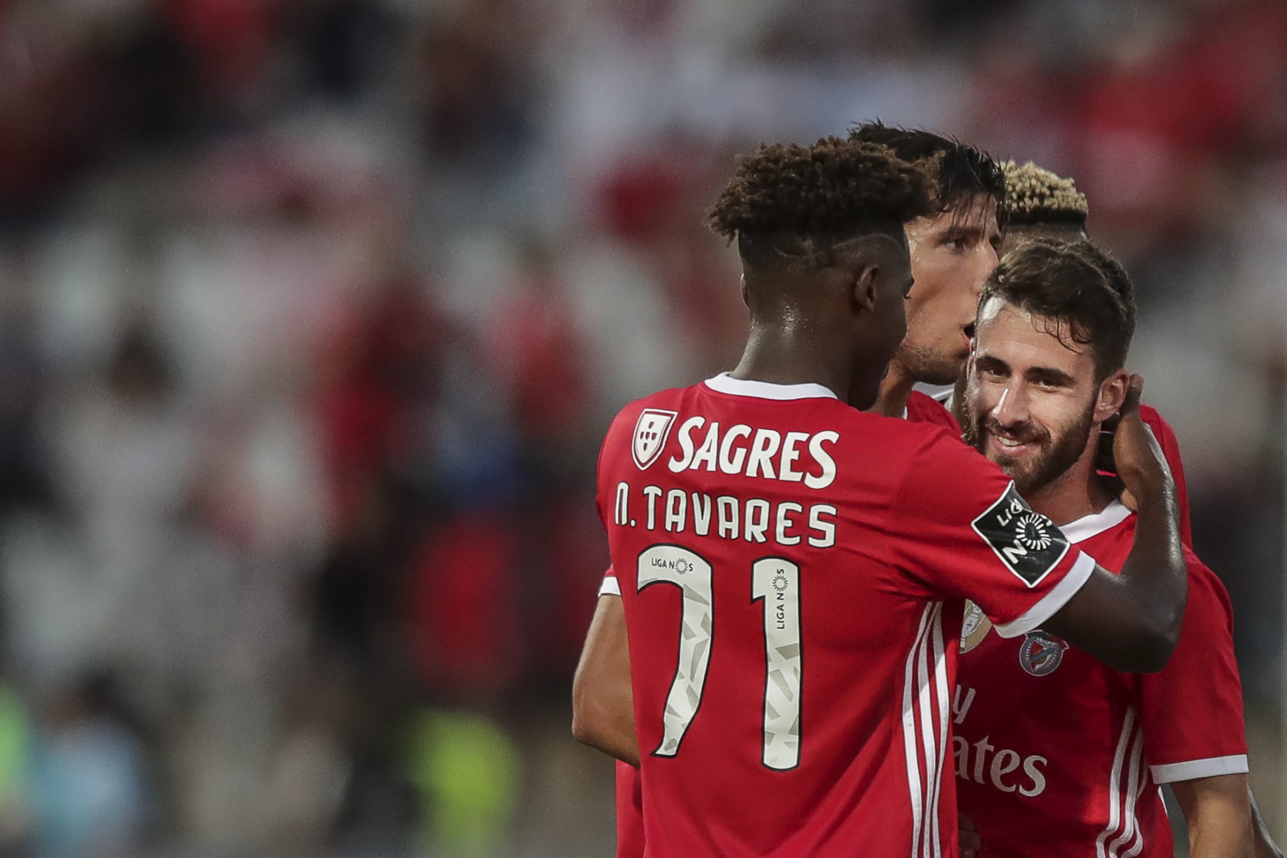 Benfica bate Belenenses SAD e mantém liderança da I Liga