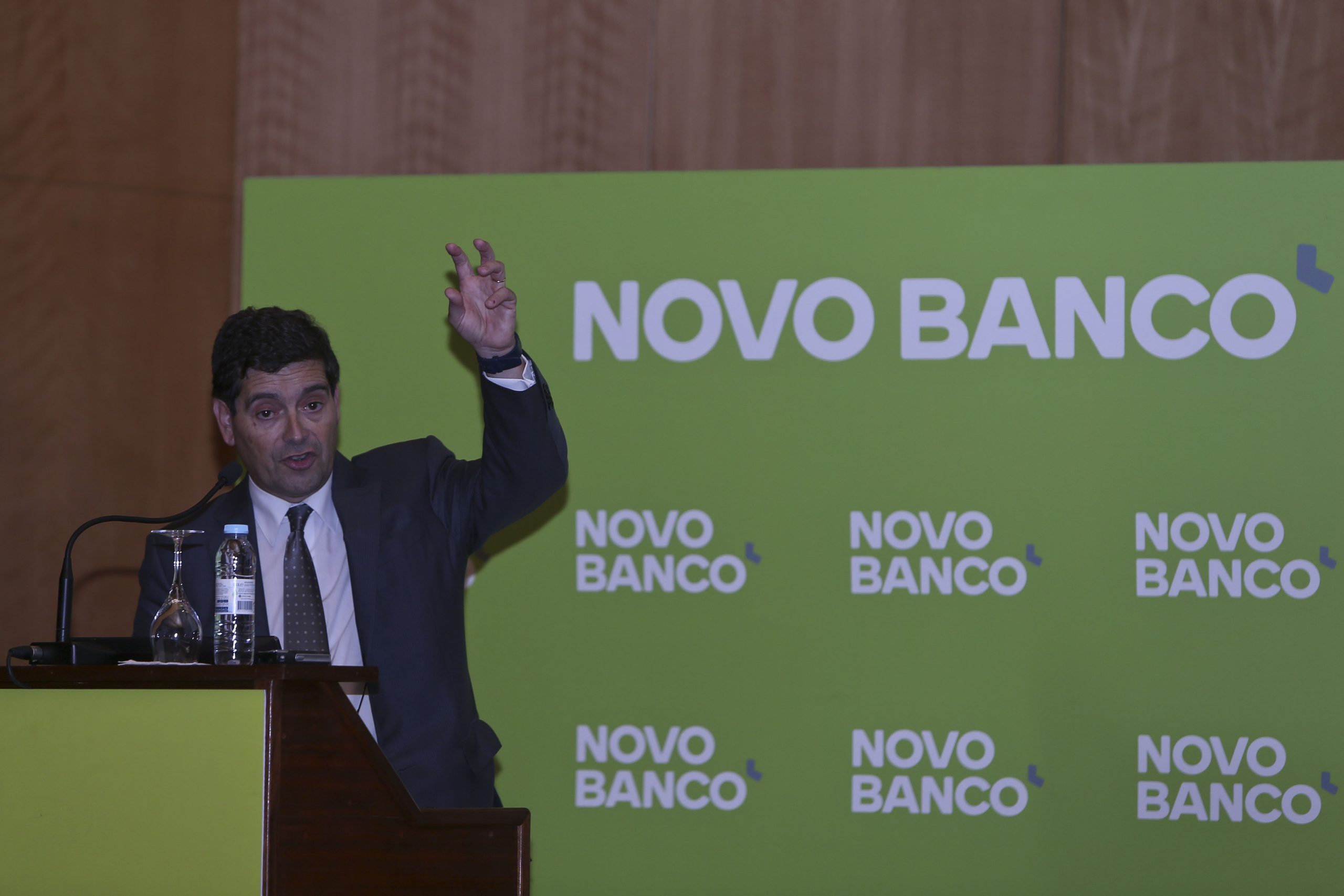 Novo Banco: António Ramalho disponível para continuar presidente
