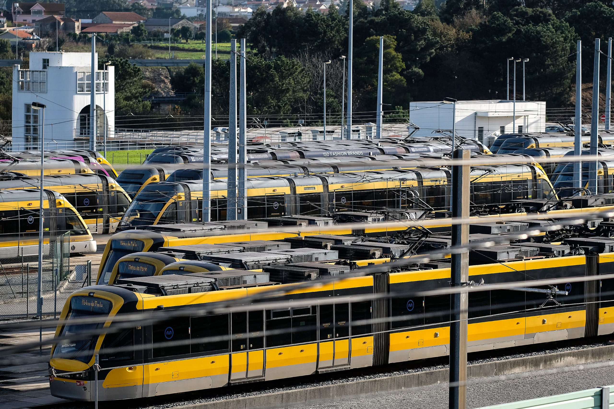 Empresa chinesa escolhida para 18 novas composições da Metro do Porto por 49,6 ME