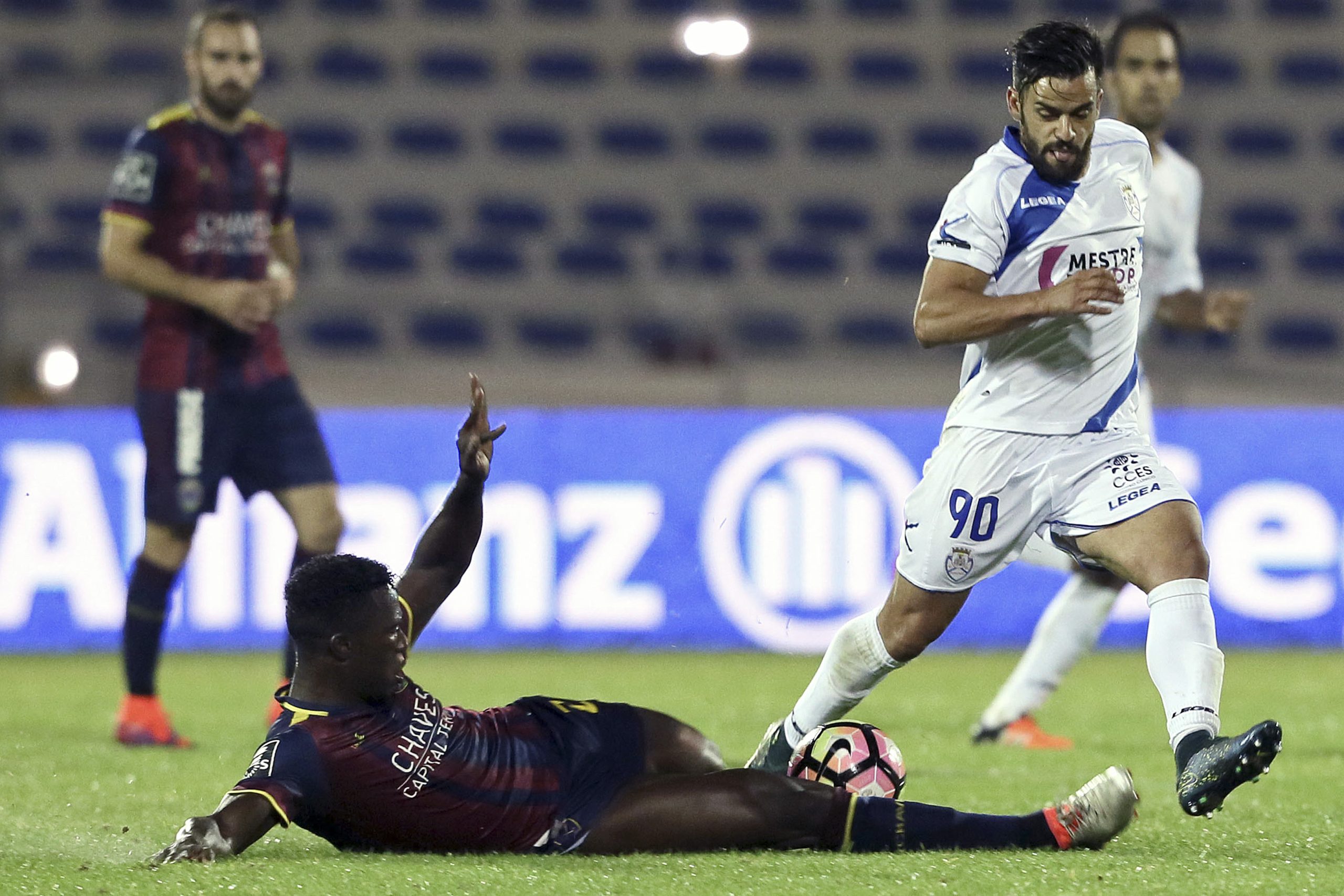 Empate entre Chaves e Feirense no fecho da nona jornada da Liga NOS