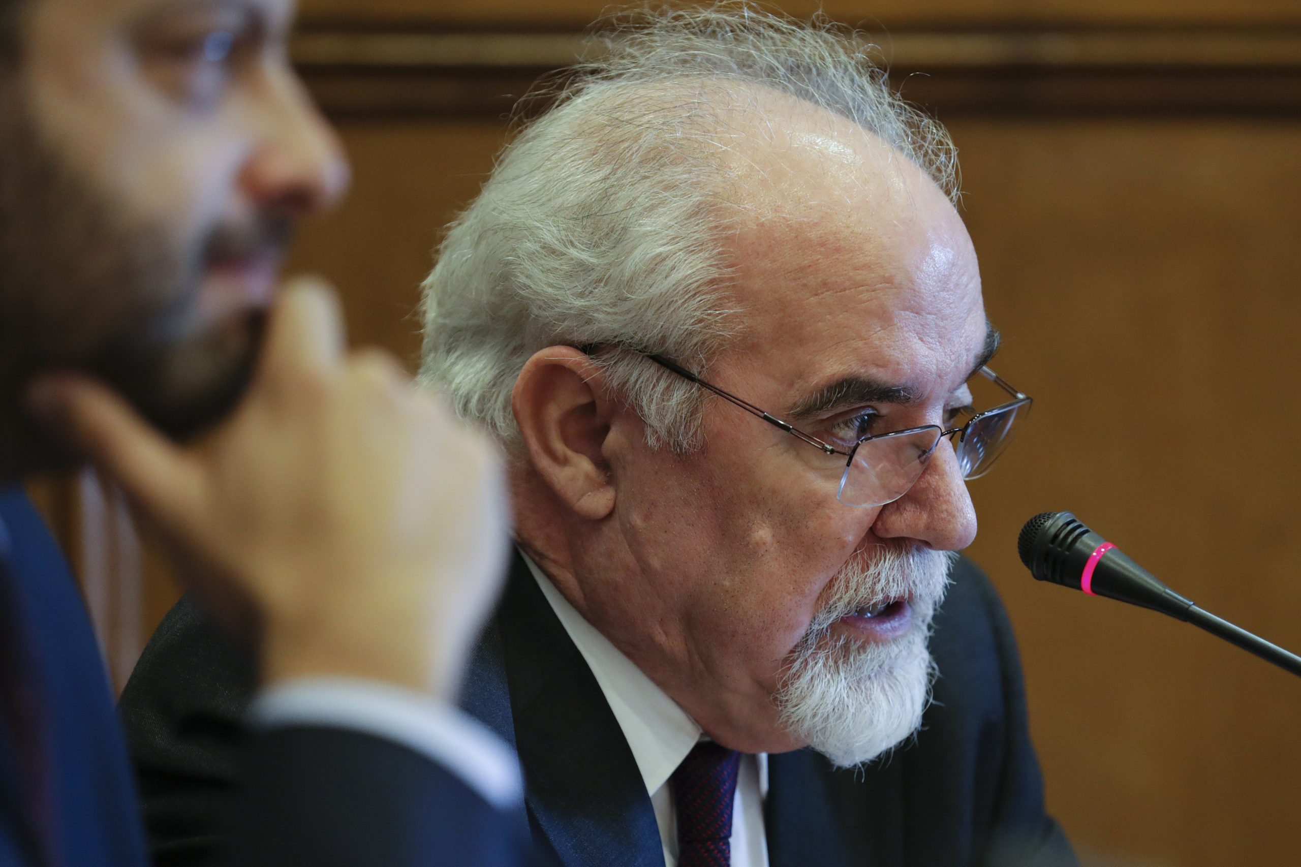 Vieira da Silva admite novo aumento real de pensões em 2020