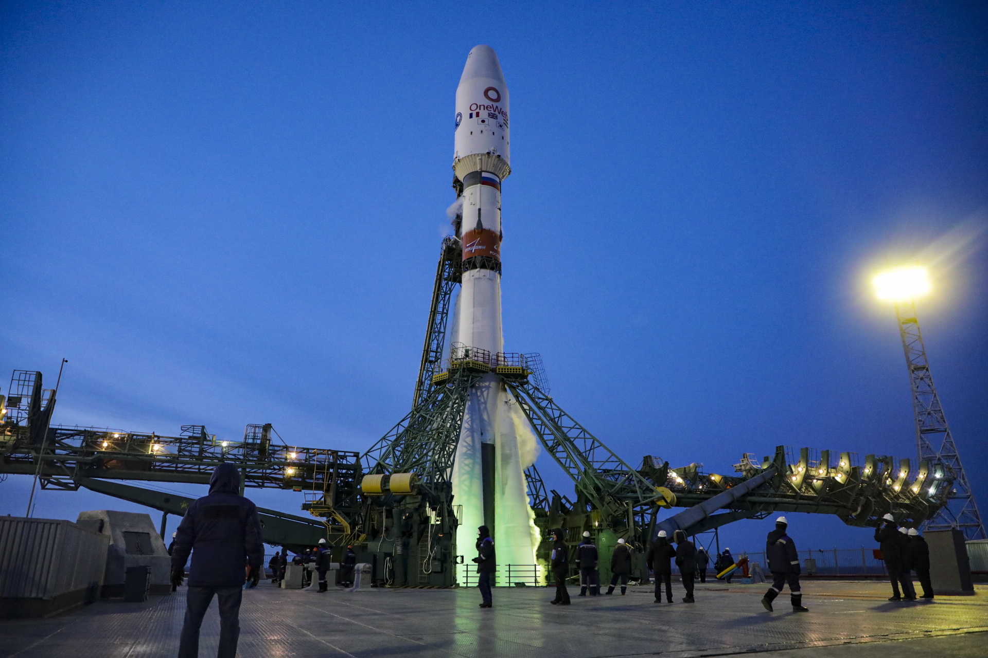 Rússia lança satélite iraniano suspeito de estar ligado à invasão da Ucrânia