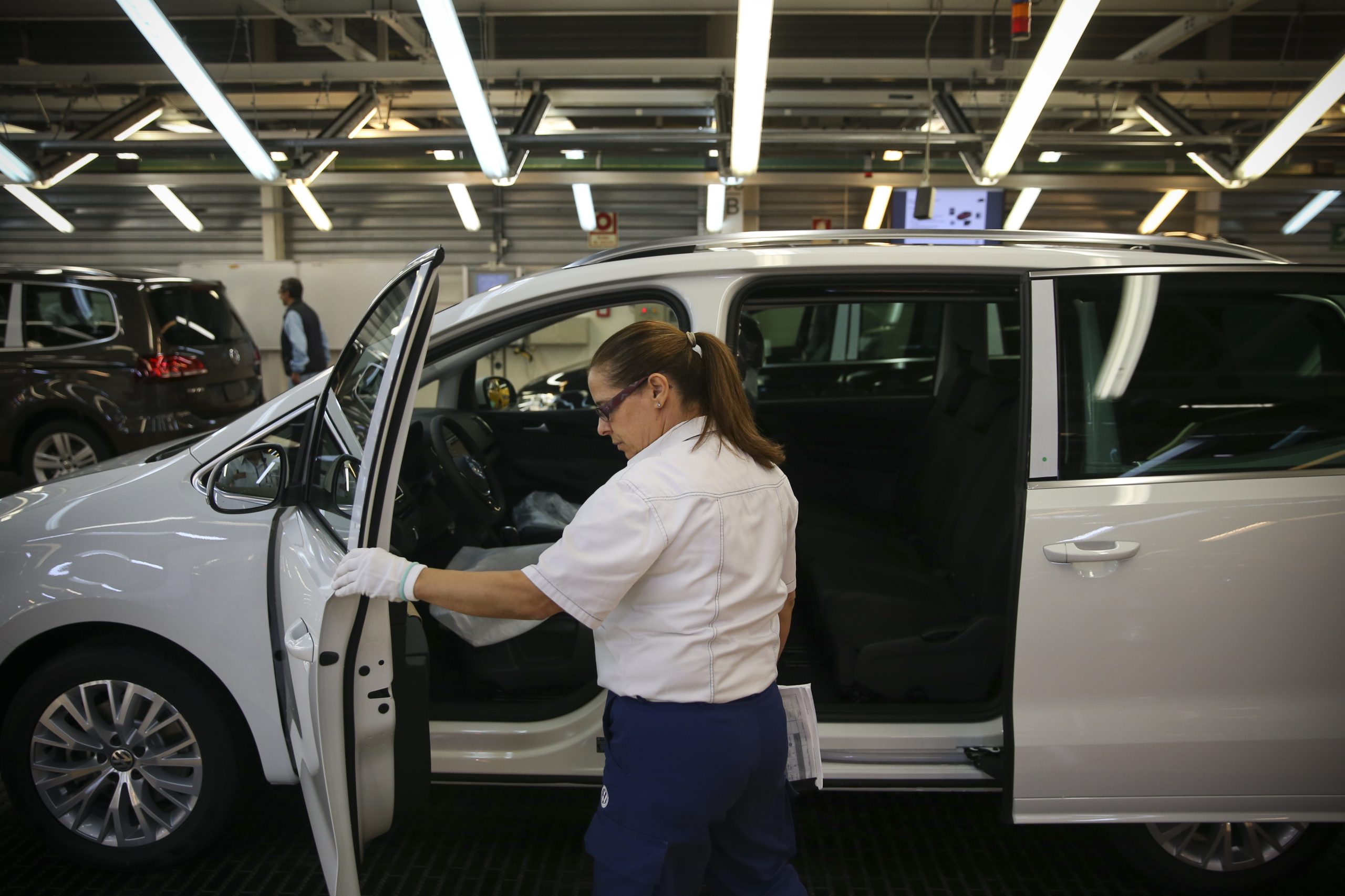 Trabalhadores da Autoeuropa querem evitar conflitos, mas temem degradação da paz social