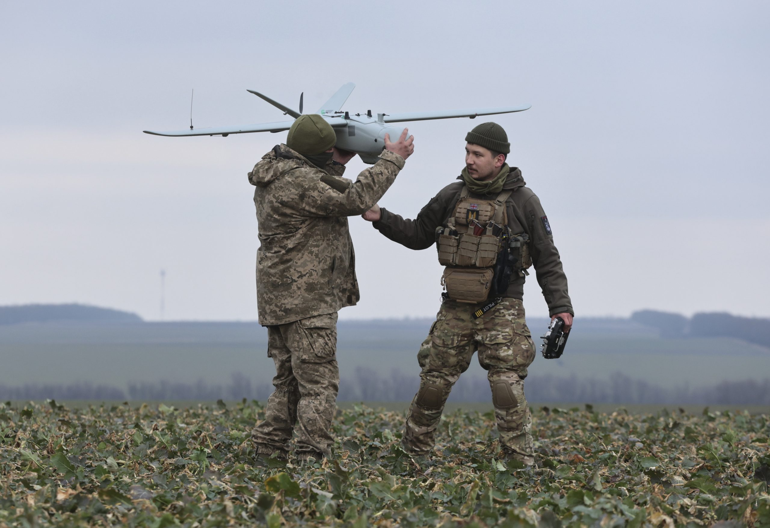 Moscovo e Kiev reivindicam interceção de dezenas de ‘drones’