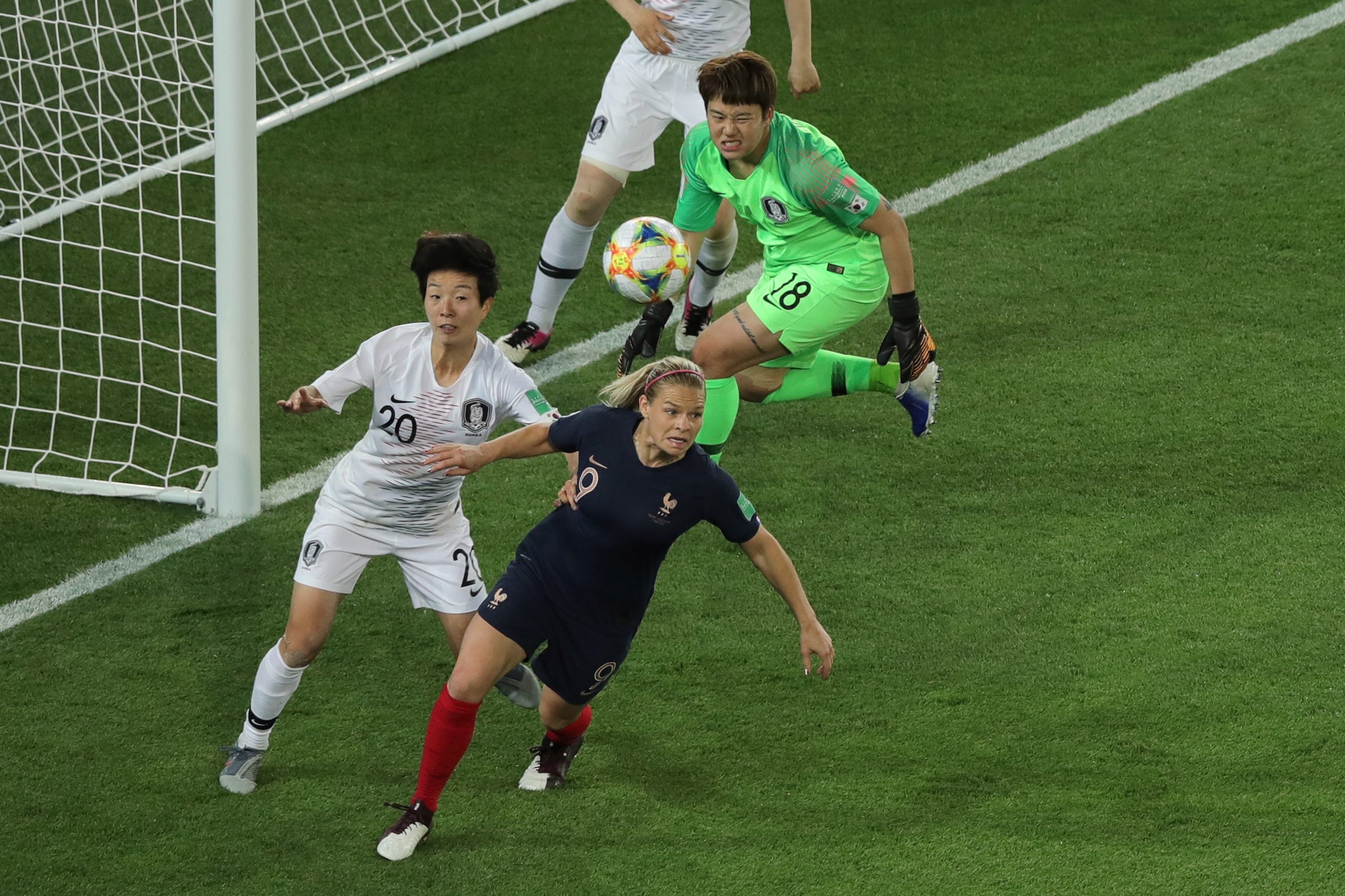 França arranca Mundial feminino com goleada sobre a Coreia do Sul