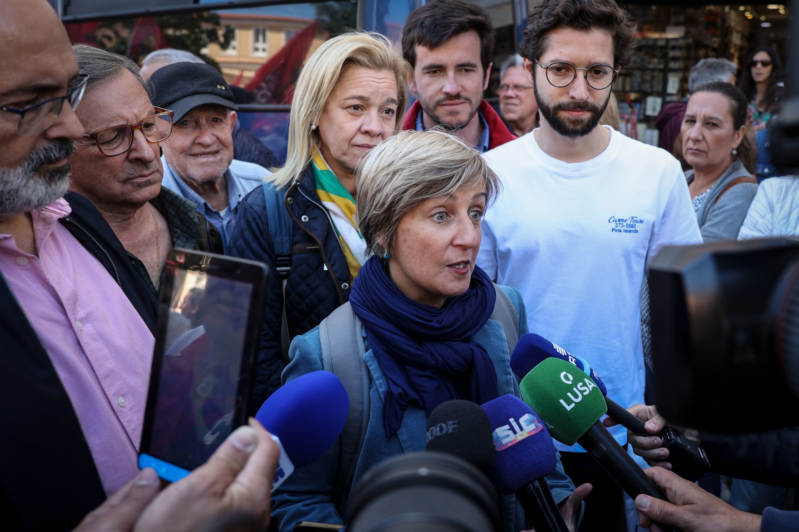 Marta Temido diz que quem conhece bem setor da saúde “não compra a terceiros”
