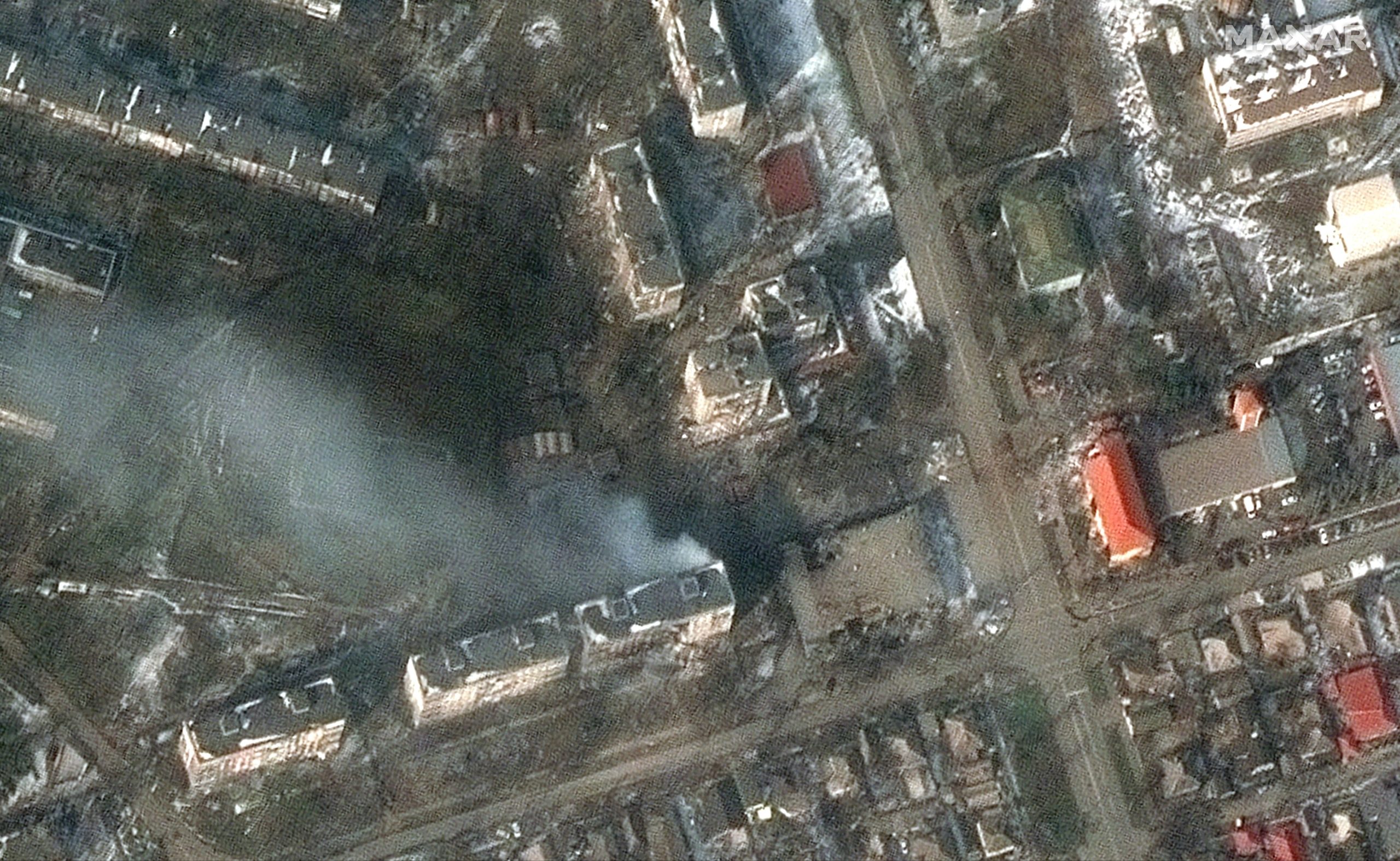 Rússia realiza novos ataques aéreos à cidade de Mariupol