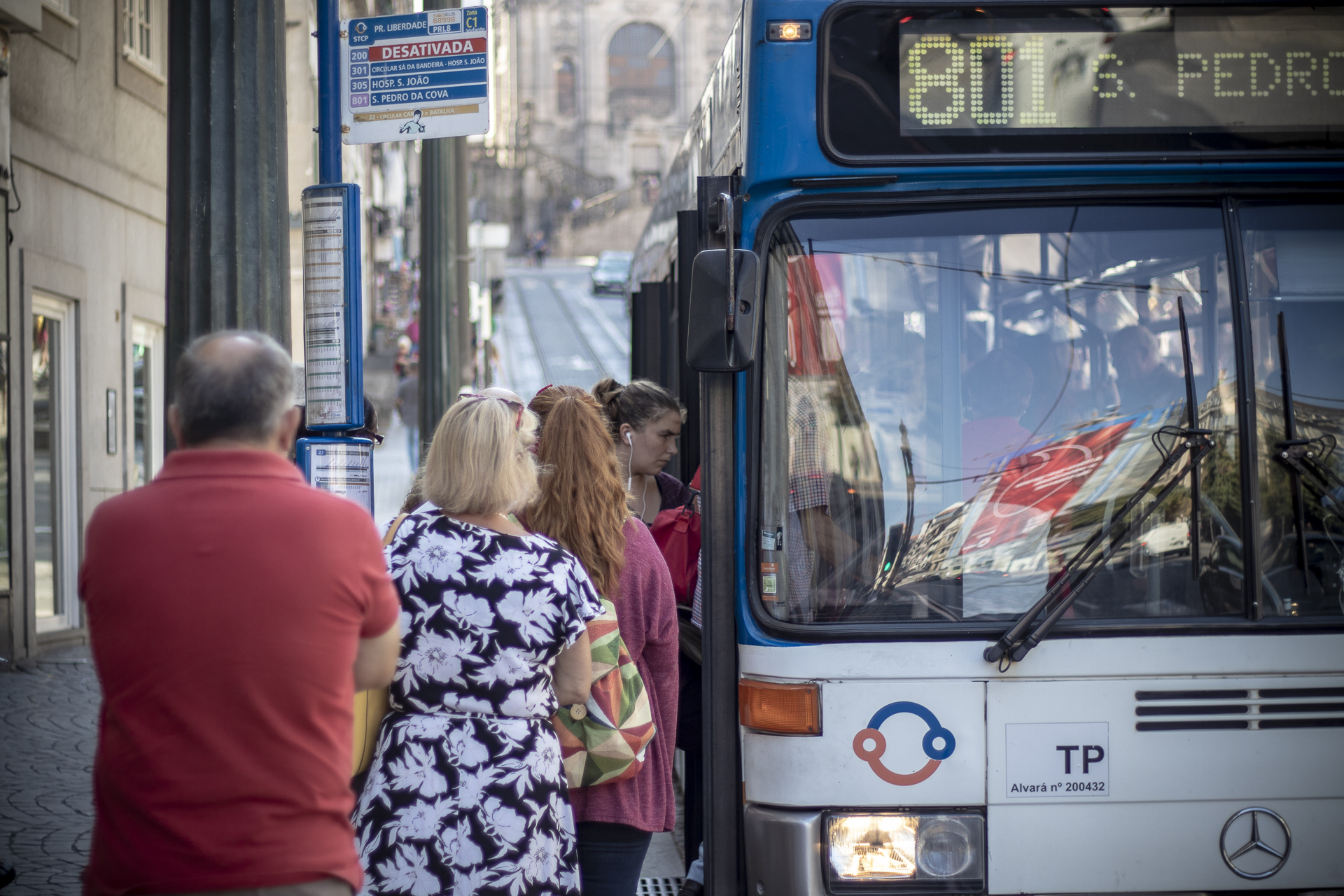 Fugir ao “pica” pode valer penhoras. O Fisco já está a cobrar multas a quem não paga as coimas nos transportes