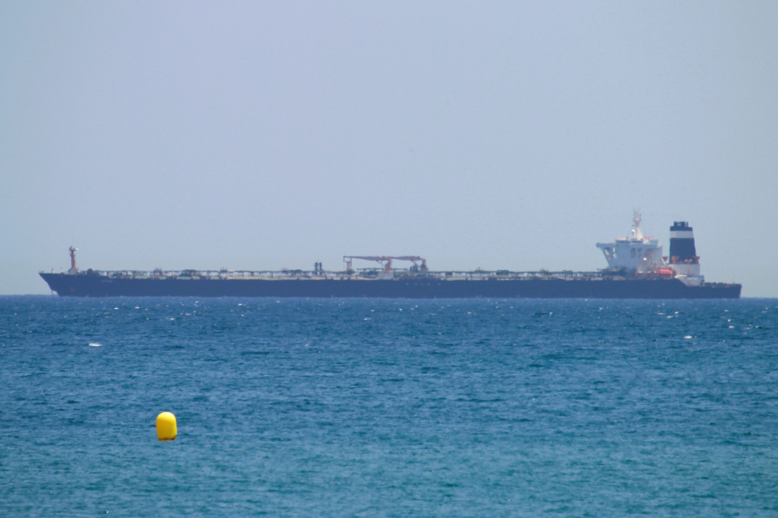 Tribunal de Gibraltar prolonga por 14 dias arresto de petroleiro iraniano